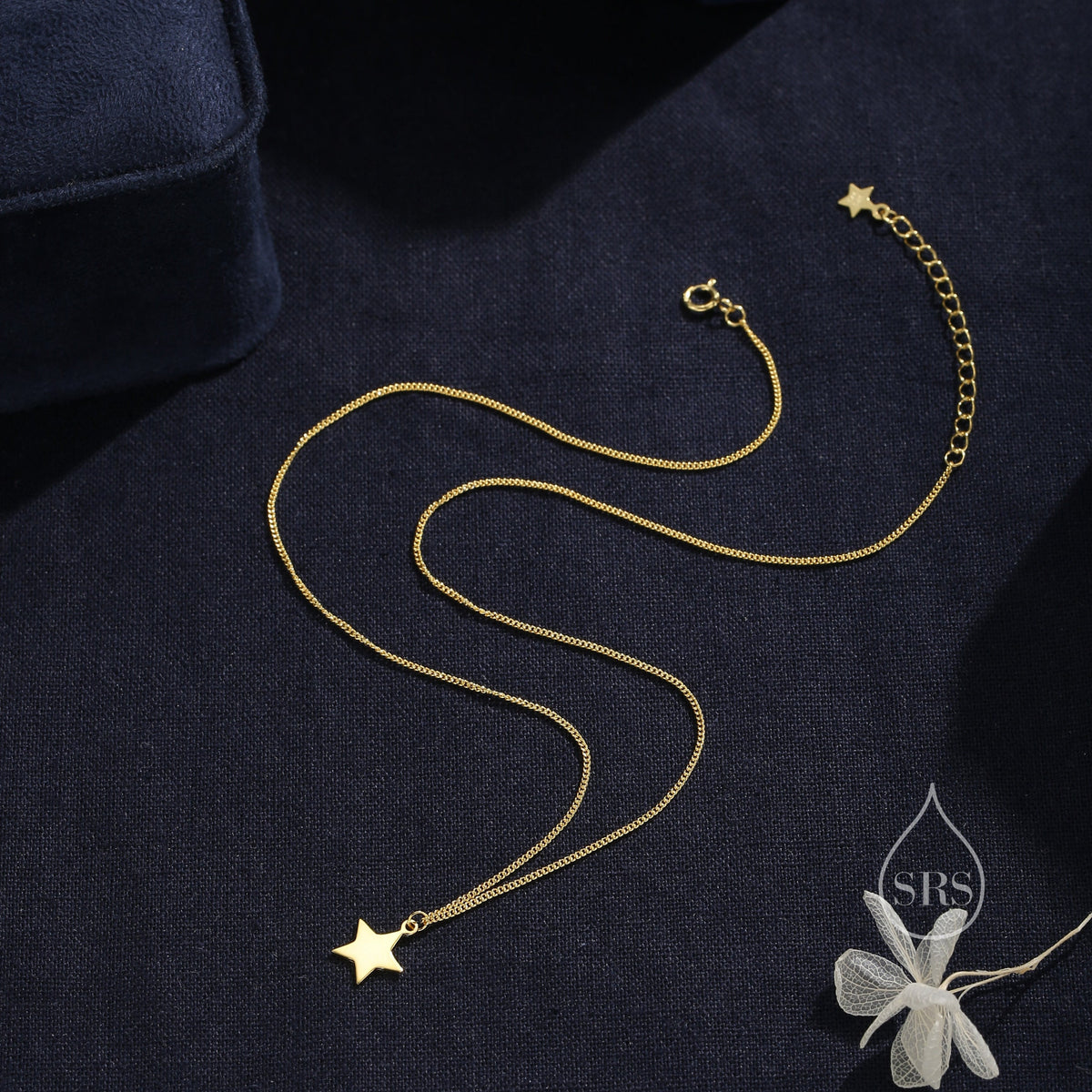 Minimalist Star Pendant Necklace in Sterling Silver, Silver or Gold or Rose Gold, Small Star Necklace