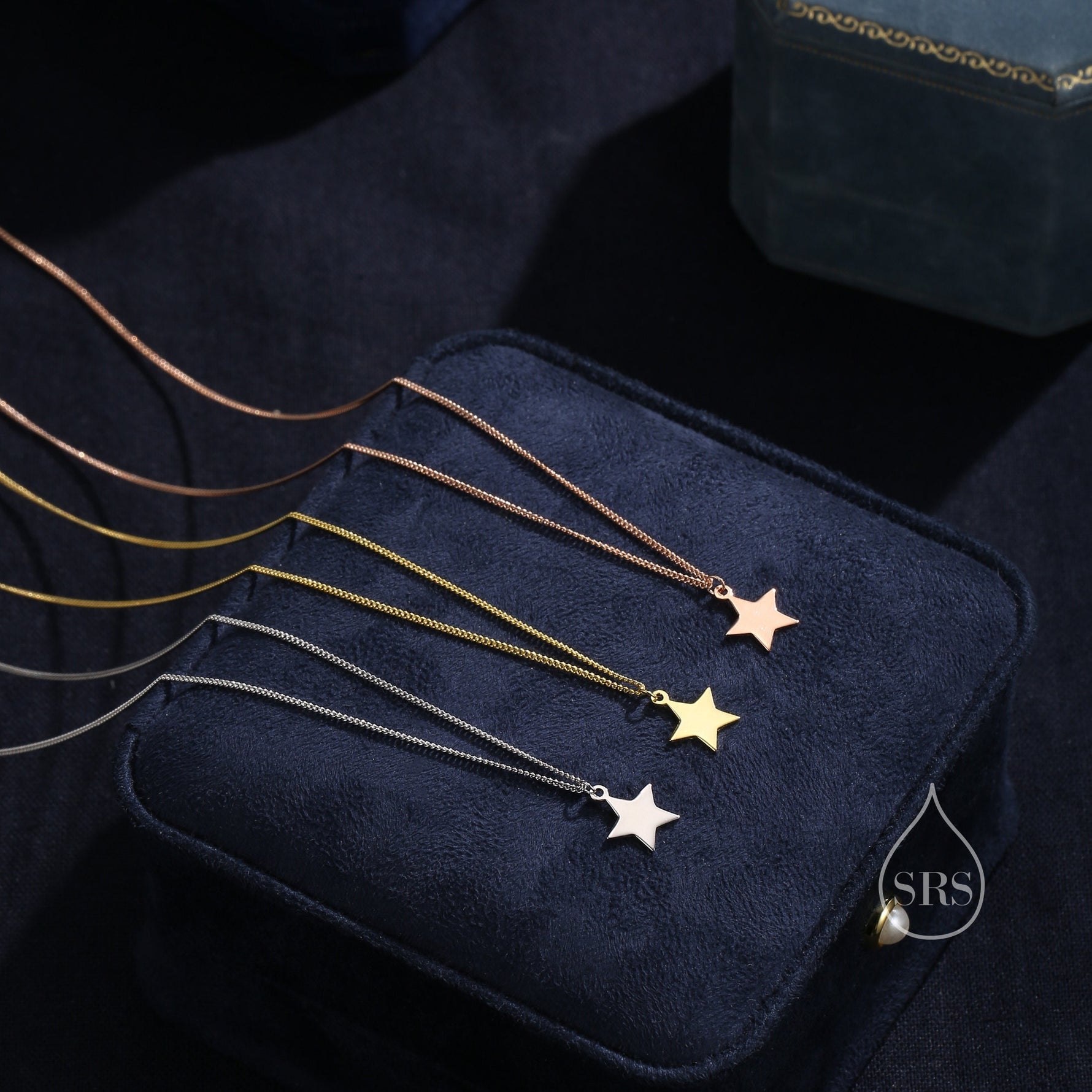 Minimalist Star Pendant Necklace in Sterling Silver, Silver or Gold or Rose Gold, Small Star Necklace