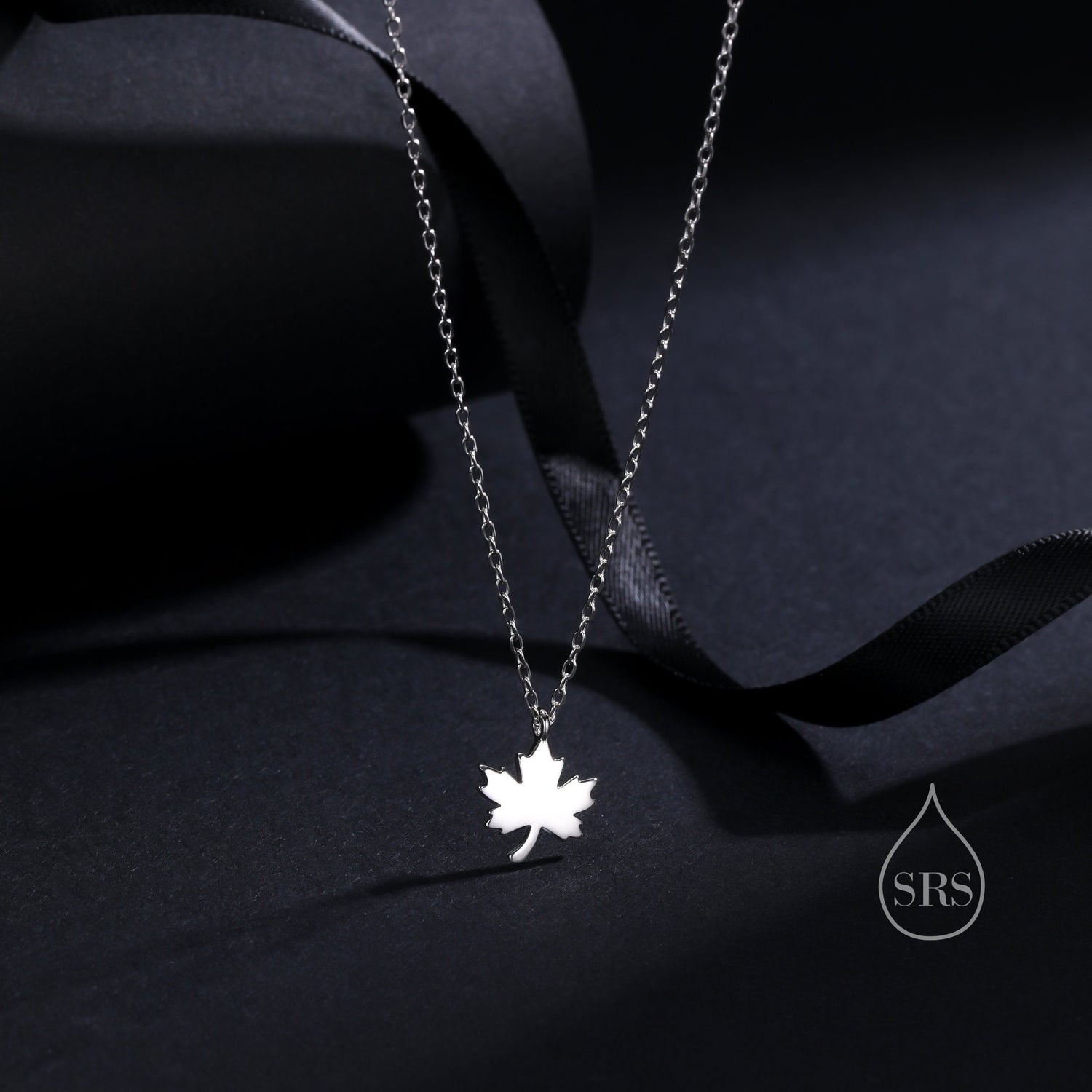 Tiny Maple Leaf Pendant Necklace in Sterling Silver, Maple Necklace, Tiny Maple Necklace