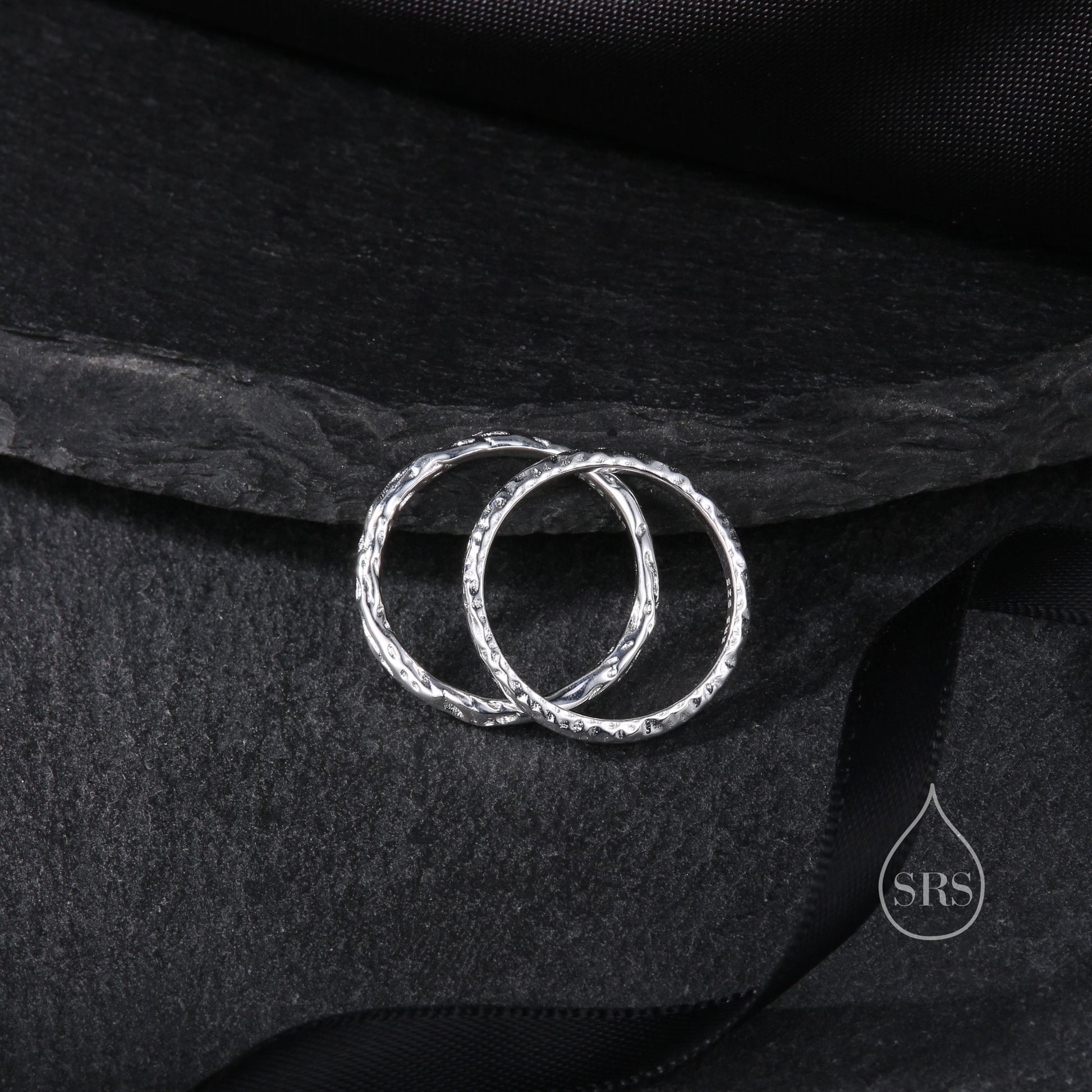 Organic Shape Minimalist Ring in Sterling Silver, Hammered Ring, Molten Shape Ring, US Size 5-8