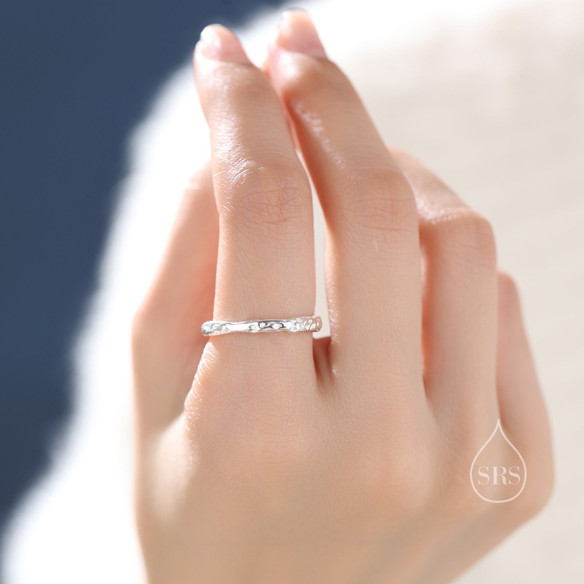 Organic Shape Minimalist Ring in Sterling Silver, Hammered Ring, Molten Shape Ring, US Size 5-8