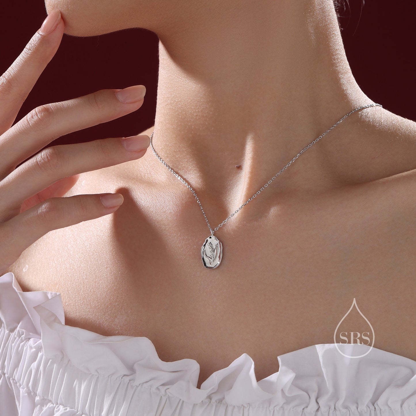 Lily of the Valley Flower Oval Pendant Necklace in Sterling Silver, Silver or Gold, May Birth Flower, Nature Inspired Flower Disk Necklace