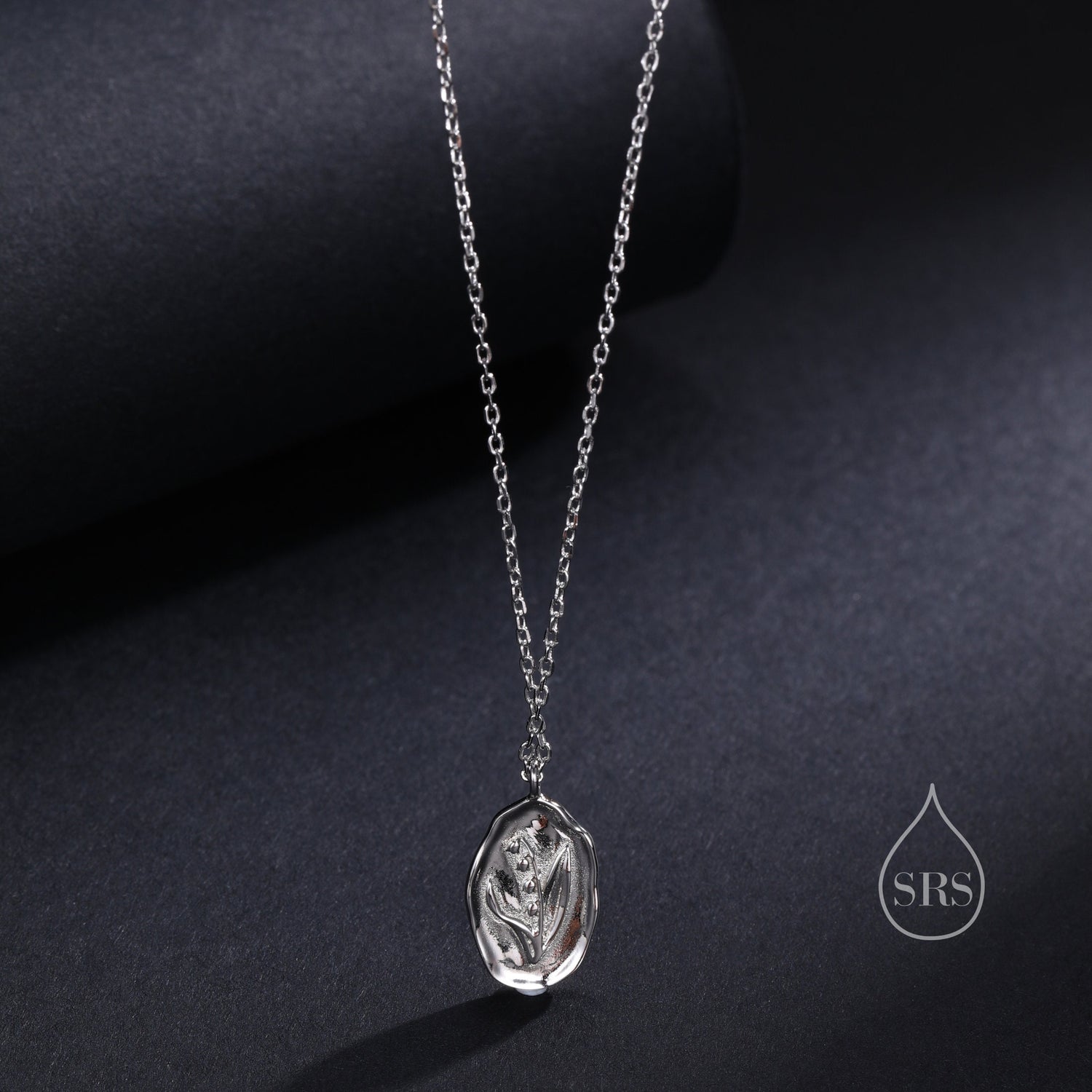 Lily of the Valley Flower Oval Pendant Necklace in Sterling Silver, Silver or Gold, May Birth Flower, Nature Inspired Flower Disk Necklace