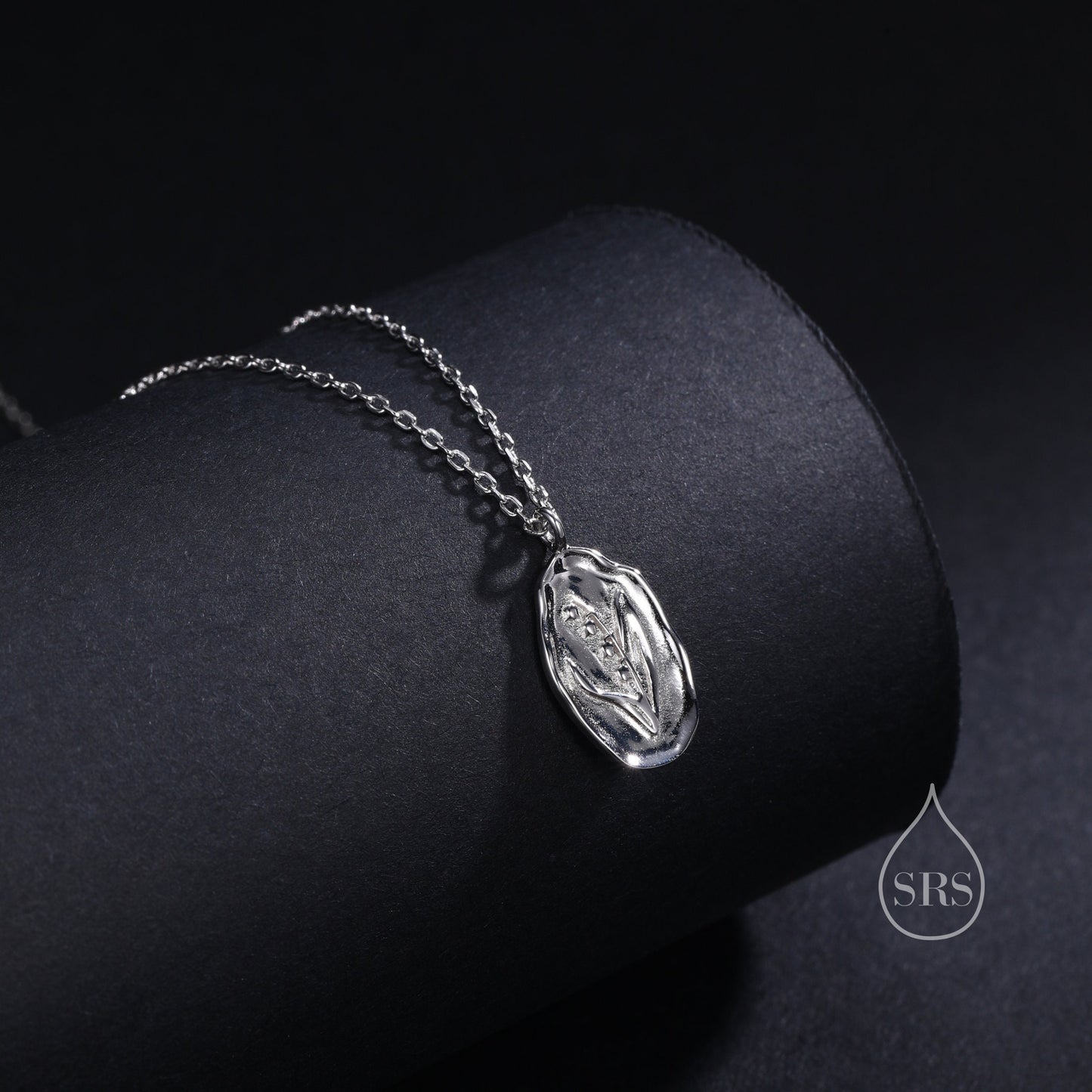 Lily of the Valley Flower Oval Pendant Necklace in Sterling Silver, Silver or Gold, May Birth Flower, Nature Inspired Flower Disk Necklace