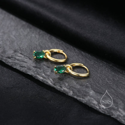 Oval Emerald Green CZ Huggie Hoop in Sterling Silver, Silver or Gold, Minimalist Simple Hoop Earrings, Detachable and Interchangeable
