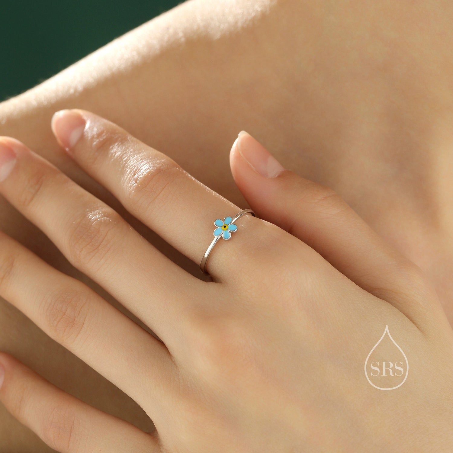 Forget-me-not Enamel Flower Motif Ring