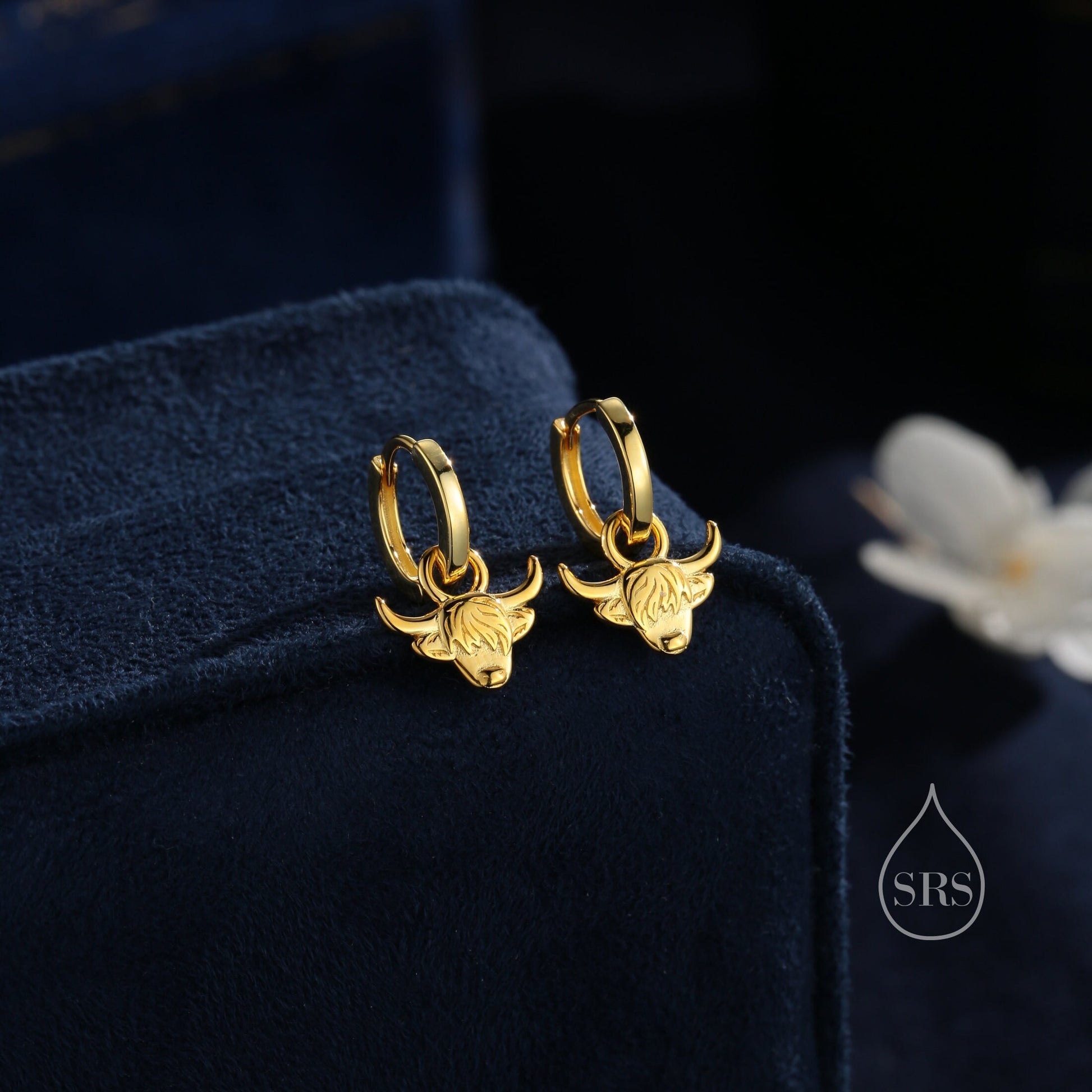 Highland Cow Huggie Hoops in Sterling Silver, Silver or Gold or Rose Gold, Highland Cow Earrings, Detachable Hoops