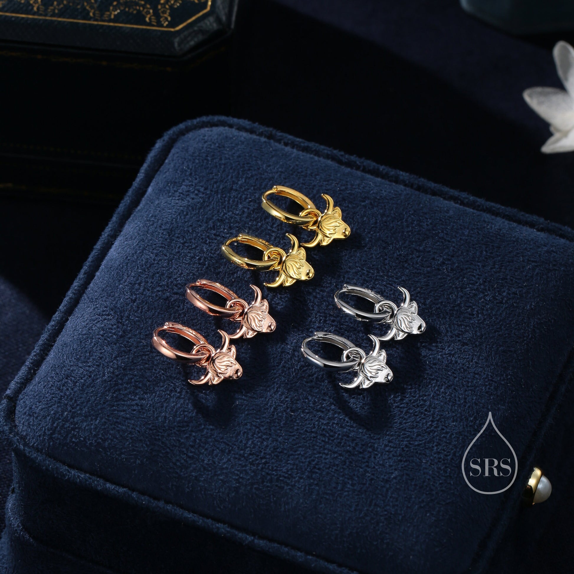 Highland Cow Huggie Hoops in Sterling Silver, Silver or Gold or Rose Gold, Highland Cow Earrings, Detachable Hoops