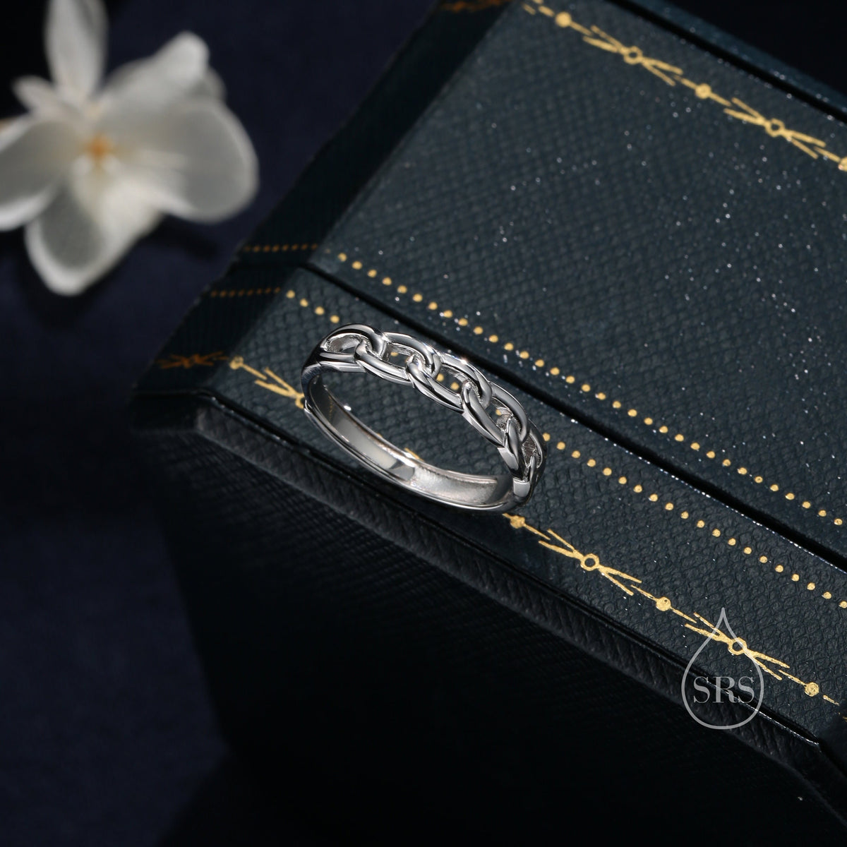 Sterling Silver Delicate Curb Chain Ring, Adjustable Size, Minimalist Link Chain Ring, Simple Chain Ring, Knot Ring