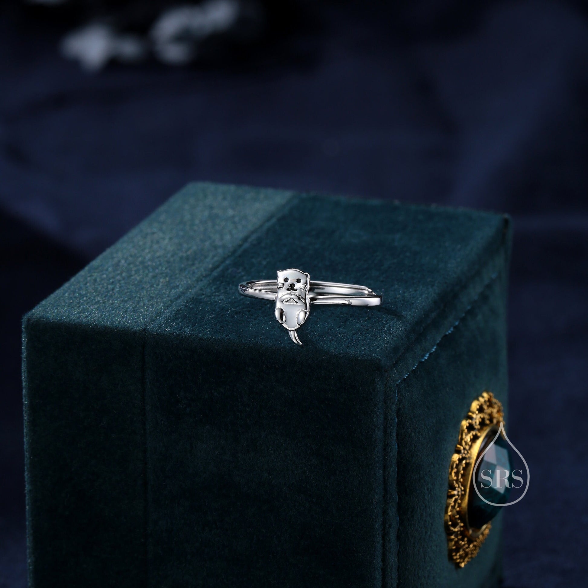 Sterling Silver Cute Little Otter Ring, Adjustable Size, Cute Otter Jewellery, Dainty and Delicate, Otter Ring