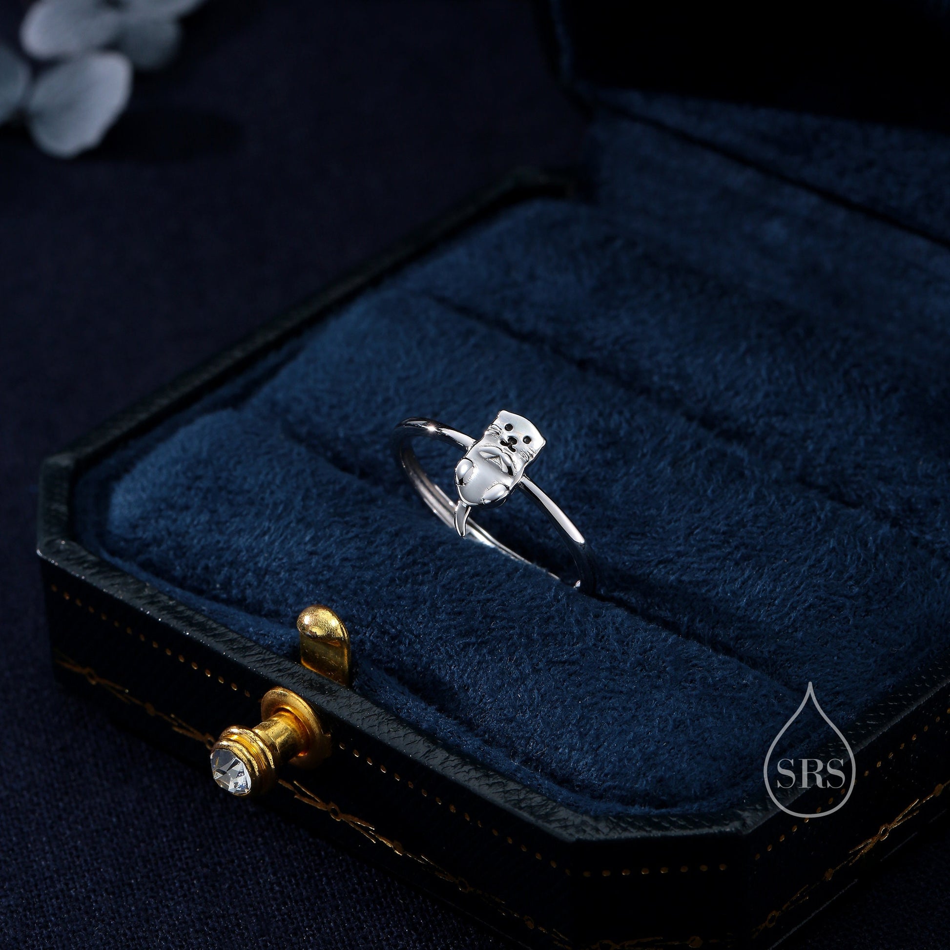 Sterling Silver Cute Little Otter Ring, Adjustable Size, Cute Otter Jewellery, Dainty and Delicate, Otter Ring