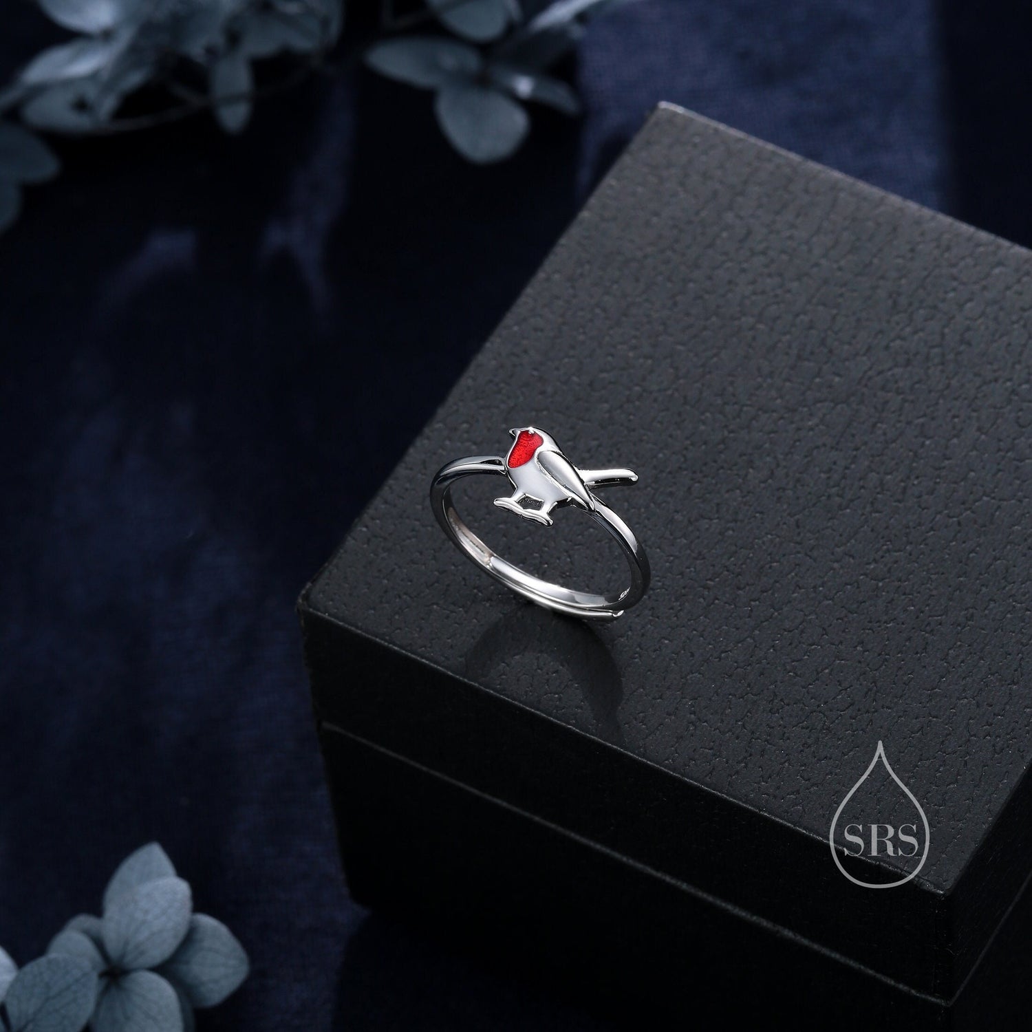 Delicate Robin Bird Motif Ring