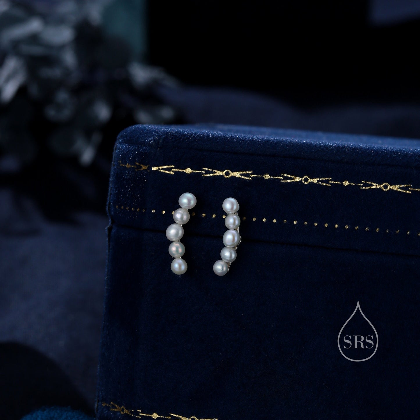 Genuine Freshwater Pearl Curved Bar Earrings in Sterling Silver, Delicate Keshi Pearl Bar Earrings, Pearl Smile Stud Earrings