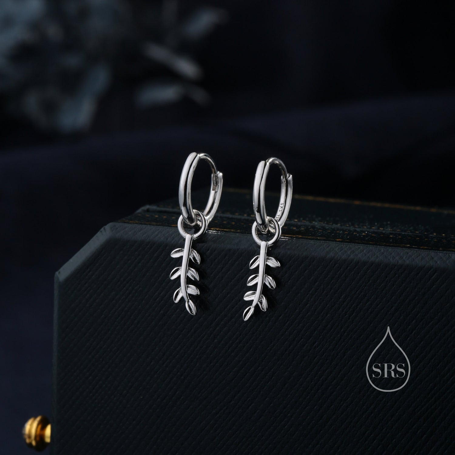 Delicate Leaf Charm Huggie Hoop Earrings in Sterling Silver, Silver, Gold or Rose Gold, Leaf Hoop Earrings, Leaf Charm Huggies, Detachable