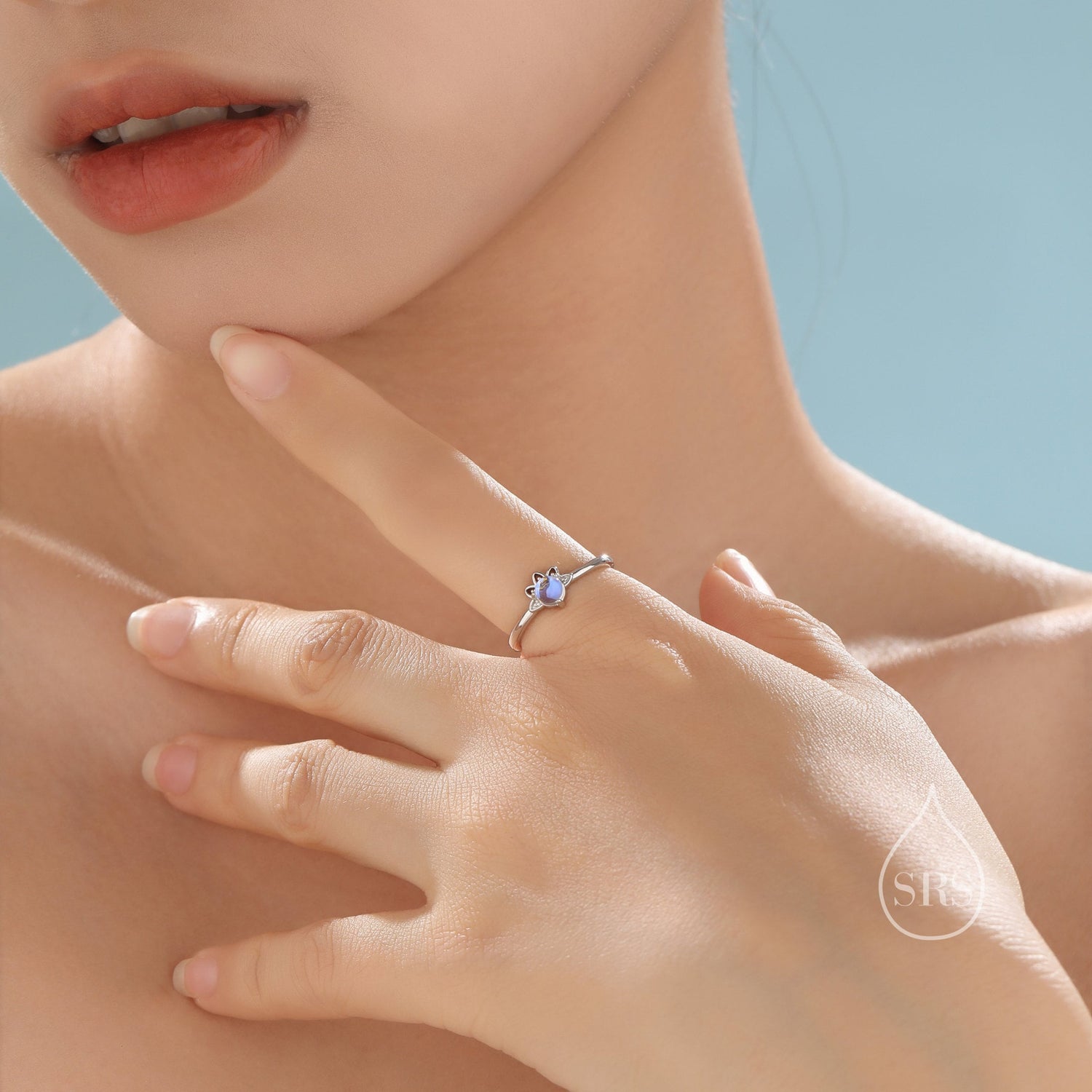 Vintage Moonstone Lotus Flower Gemstone Ring