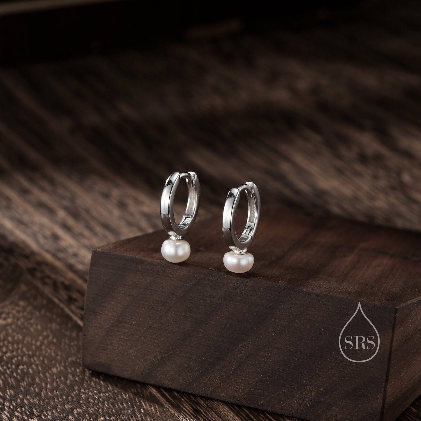 Natural Freshwater Pearl Huggie Hoops, Single Pearl Hoops, Silver or Gold, Genuine Pearl Huggie Hoops, Keshi Pearl Earrings