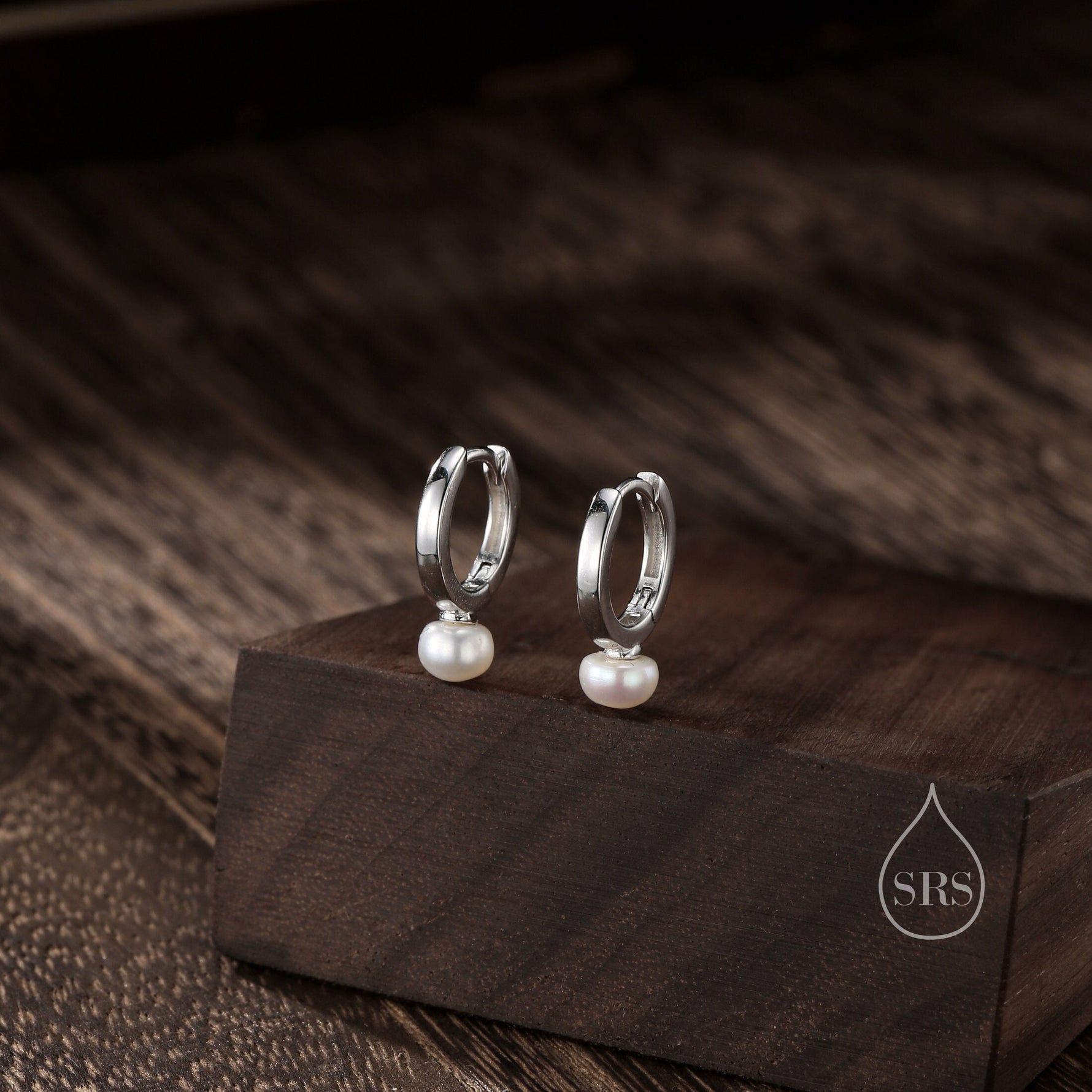 Natural Freshwater Pearl Huggie Hoops, Single Pearl Hoops, Silver or Gold, Genuine Pearl Huggie Hoops, Keshi Pearl Earrings