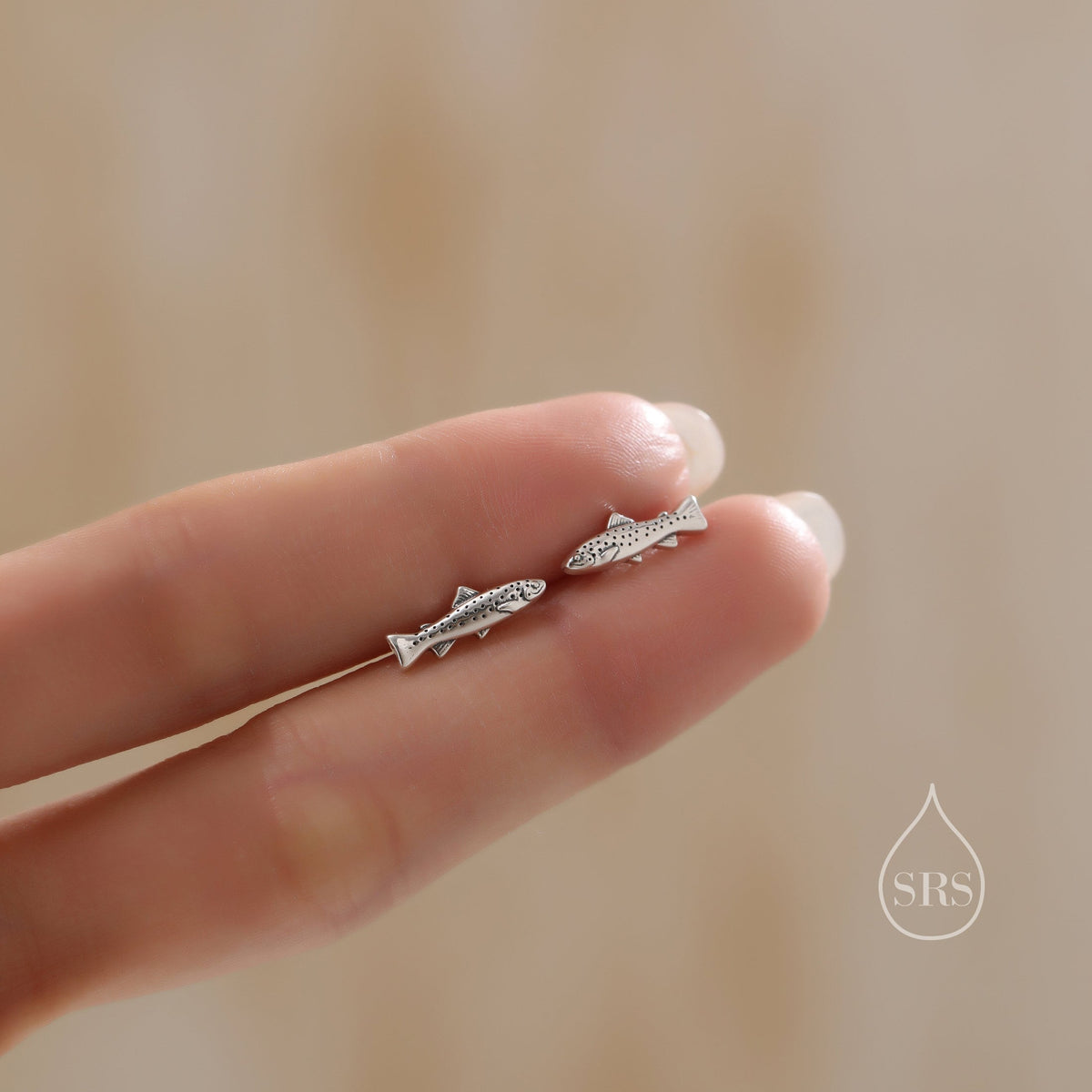 Sterling Silver Trout 18G Screw Back Stud Earrings with Ball Backs