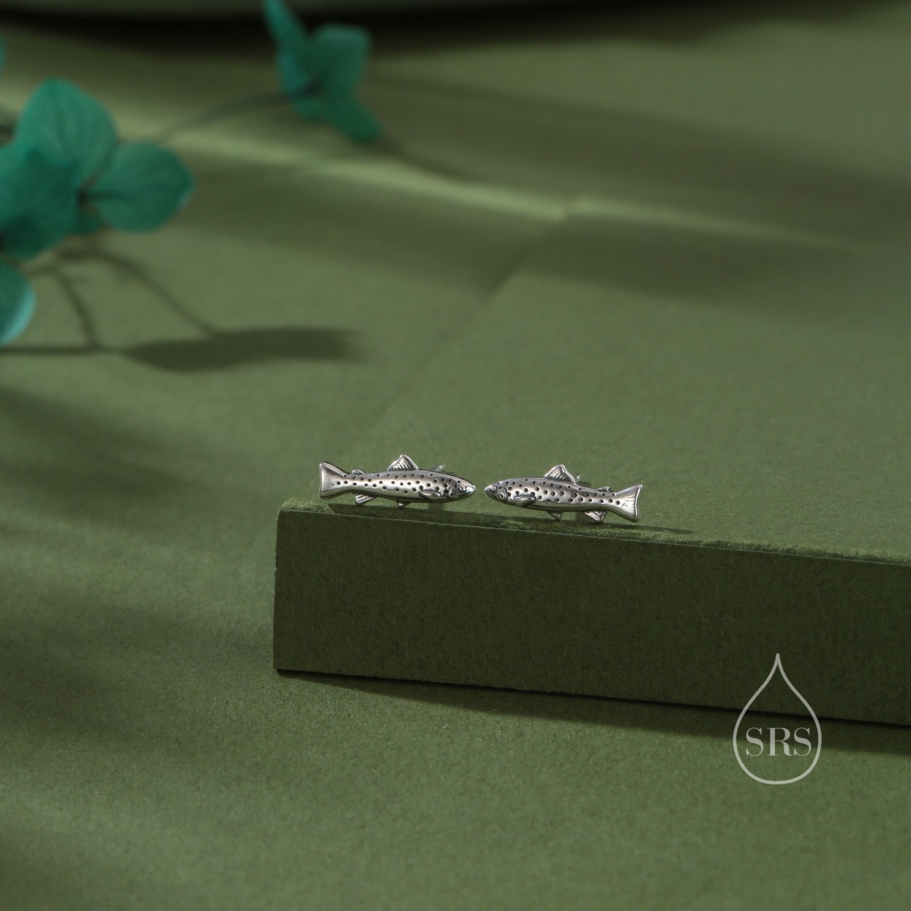 Sterling Silver Trout 18G Screw Back Stud Earrings with Ball Backs