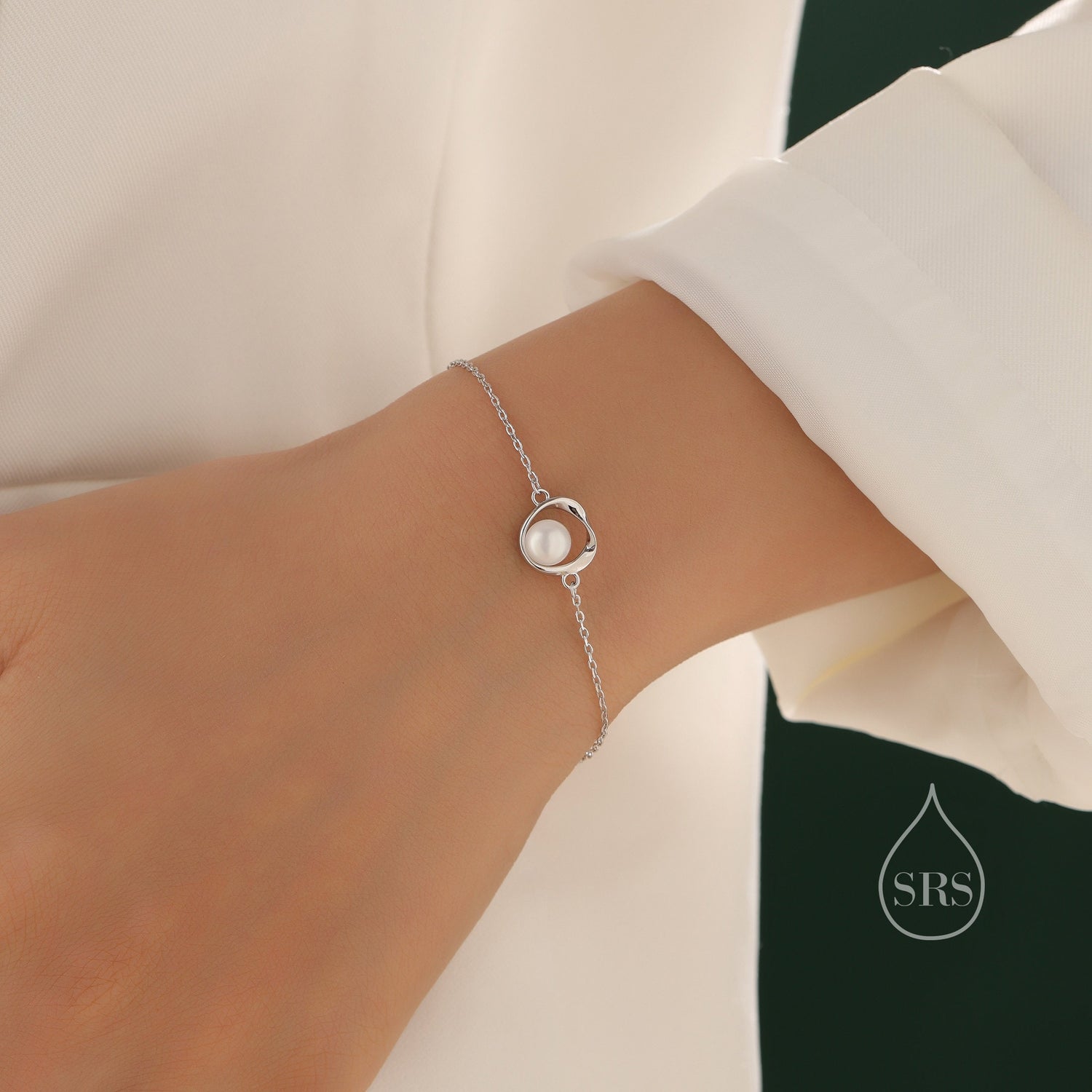 Sterling Silver Natural Pearl Mobius Circle Bracelet, Pearl and Twist Circle Bracelet, Genuine Freshwater Pearl Bracelet