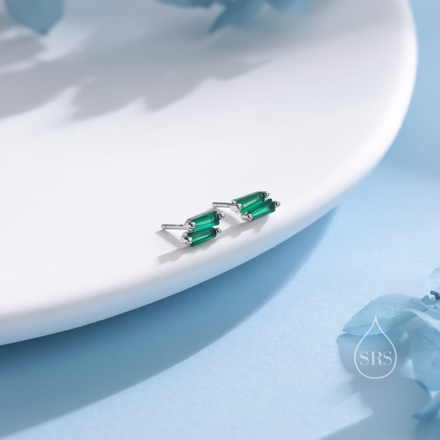 Double Trapezoid Emerald Green CZ Screw back Earrings in Sterling Silver, Silver or Gold, Art Deco CZ Cluster Screwback Earrings or Stud,