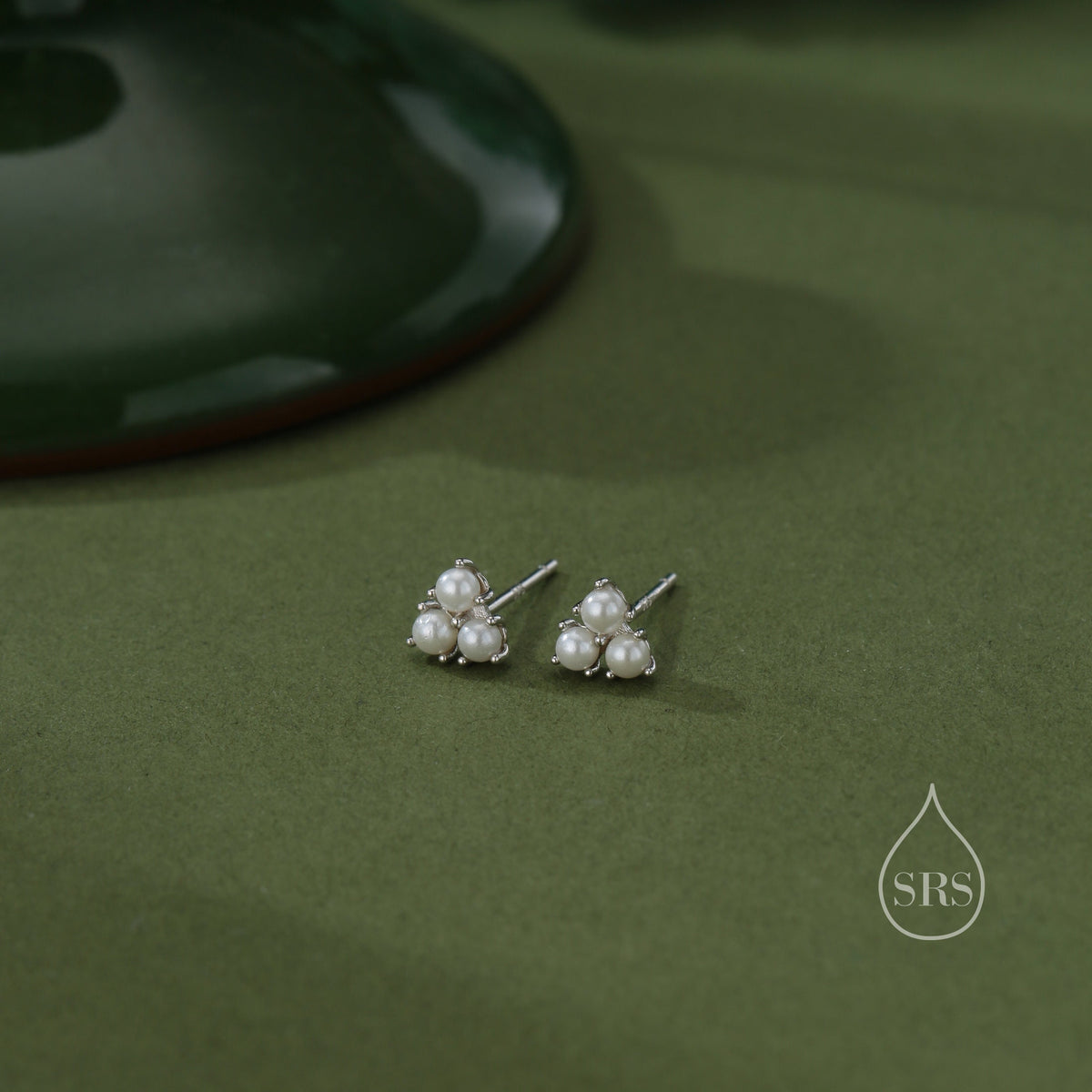 Pearl Trefoil Stud Earrings in Sterling Silver, Pearl Trio Earrings, Three Pearl Earrings, Silver Gold or Rose Gold