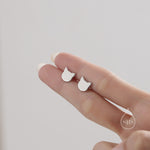 Minimalist Cat Face Stud Earrings in Sterling Silver, Silver or Gold or Rose Gold, Minimal Cat Earrings