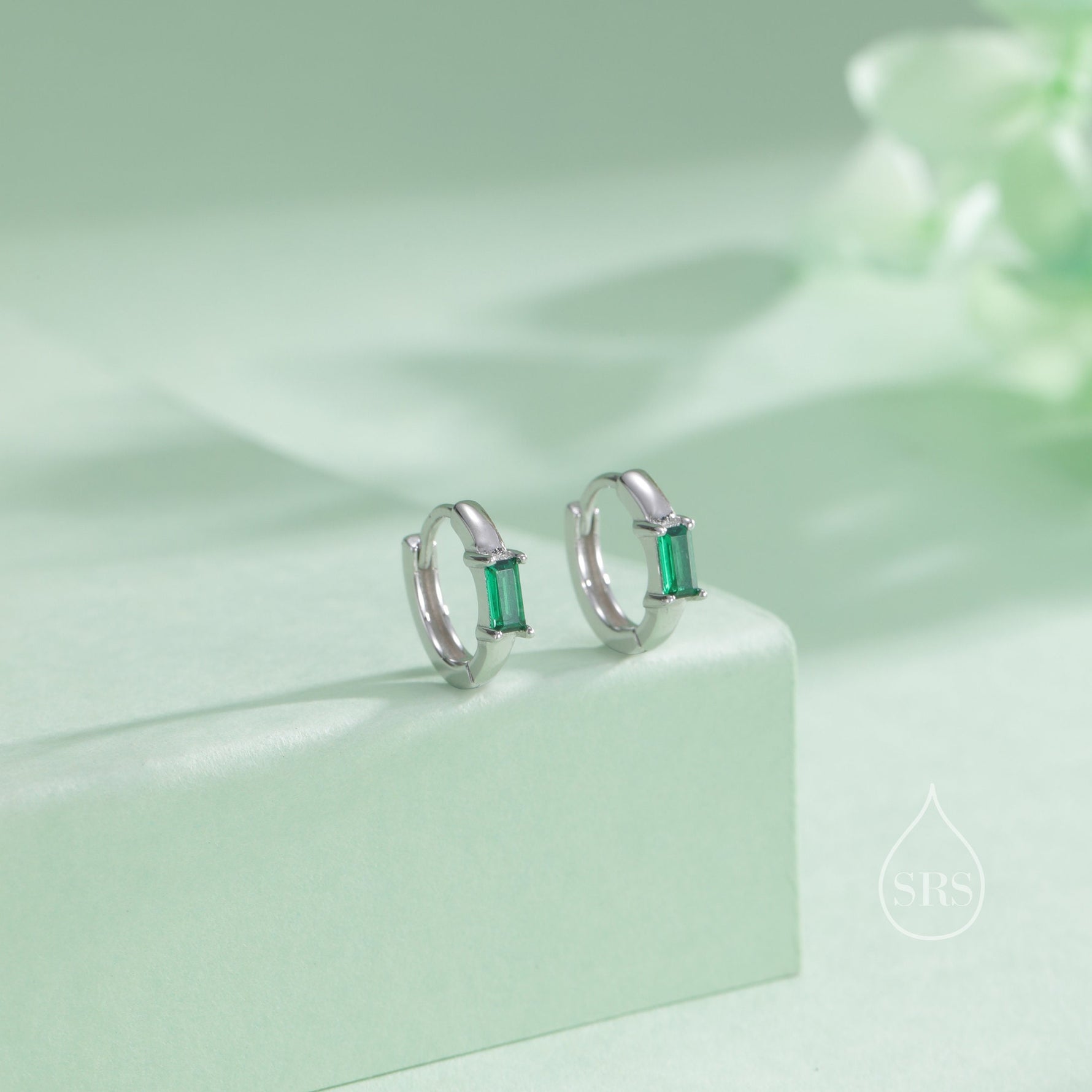 Emerald Green Single Baguette Cut CZ Huggie Hoop in Sterling Silver, Silver or Gold, Minimalist Simple Green Hoop Earrings