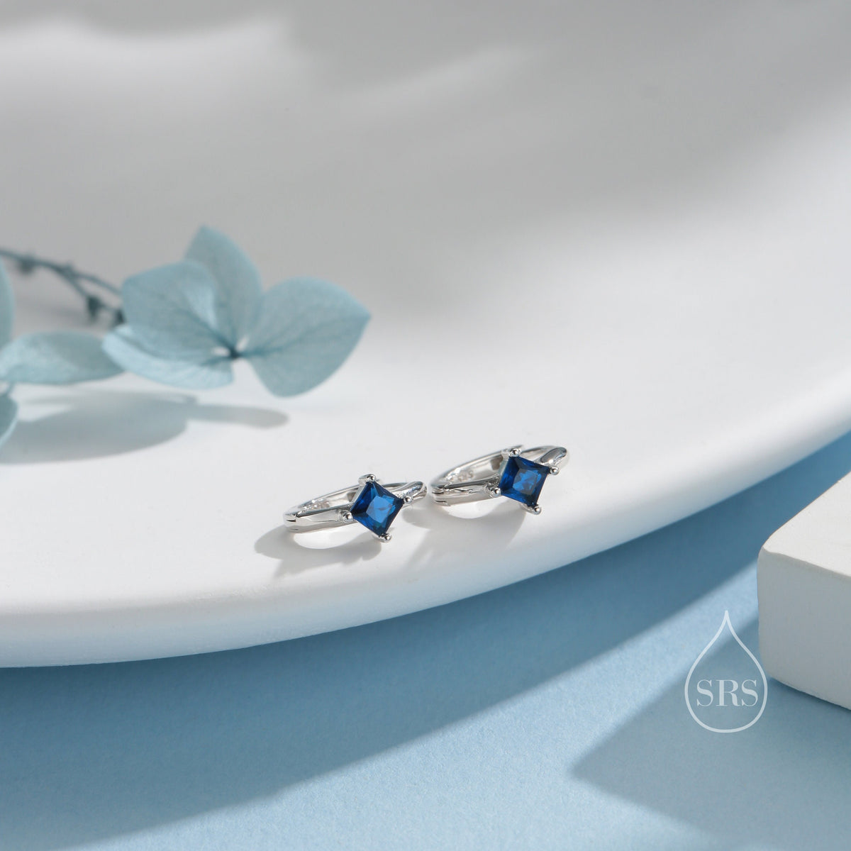 Single Sapphire Blue CZ Crystal Huggie Hoop in Sterling Silver, Silver or Gold, Minimalist Simple Hoop Earrings