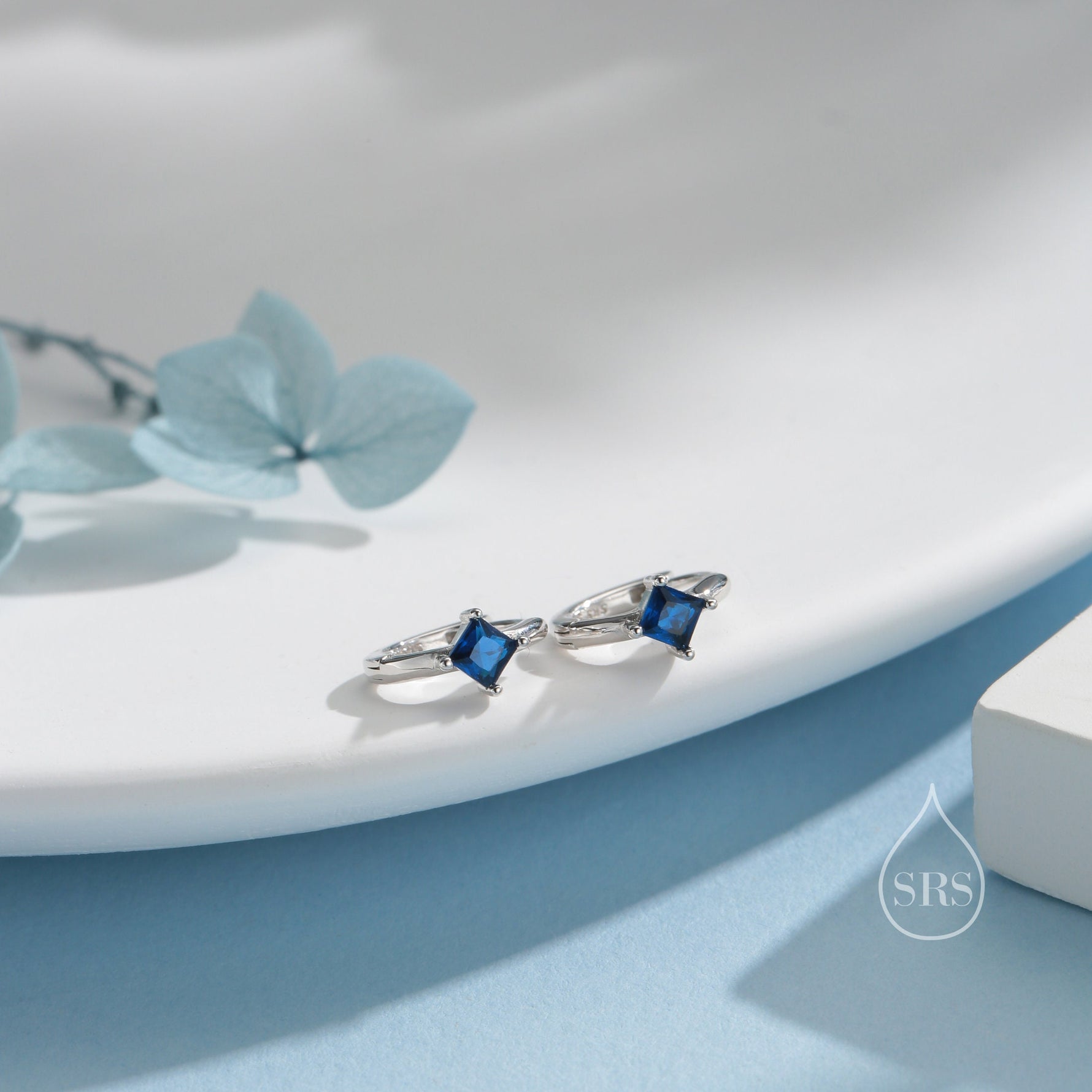 Single Sapphire Blue CZ Crystal Huggie Hoop in Sterling Silver, Silver or Gold, Minimalist Simple Hoop Earrings