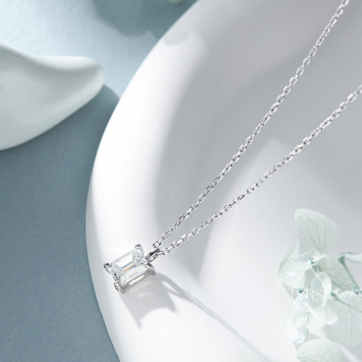 Emerald Cut 1ct Moissanite Pendant Necklace
