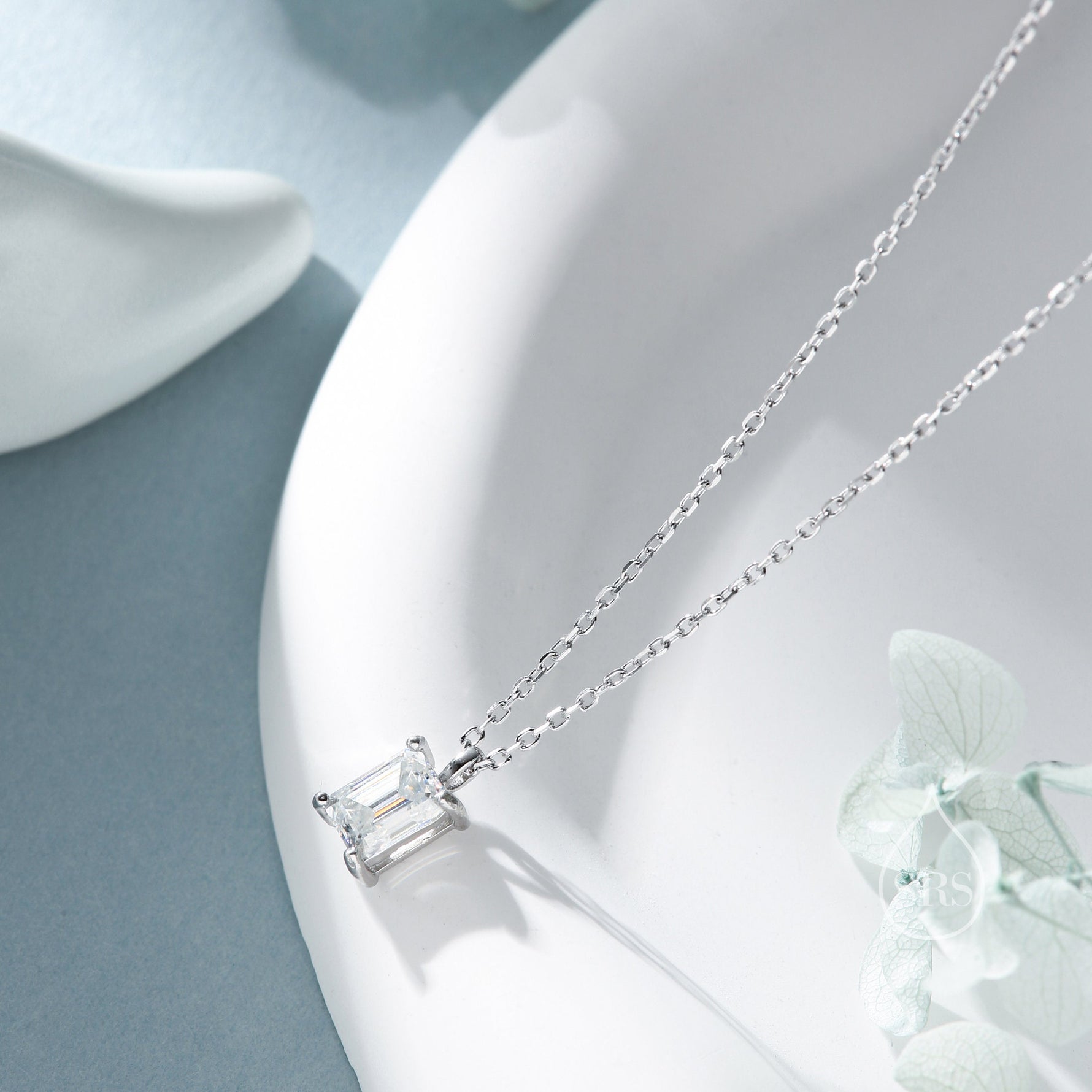 Emerald Cut 1ct Moissanite Pendant Necklace