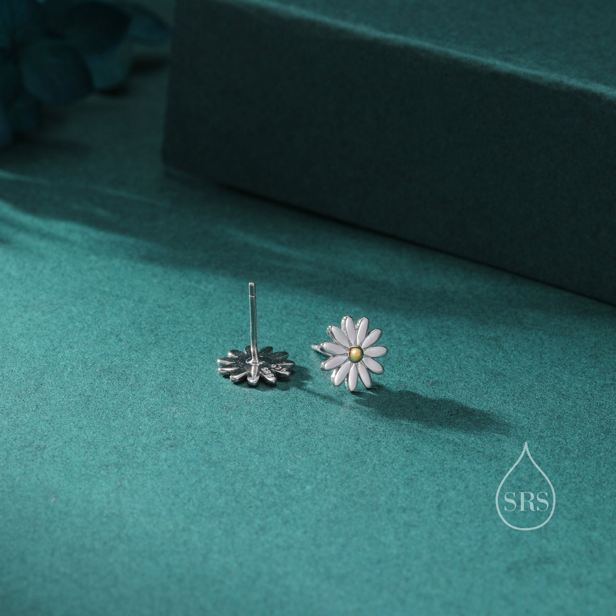 Daisy Flower Stud Earrings in Sterling Silver, Solid Silver with Part Gold Plate, Silver Daisy Earrings, Silver Daisy Blossom Earrings