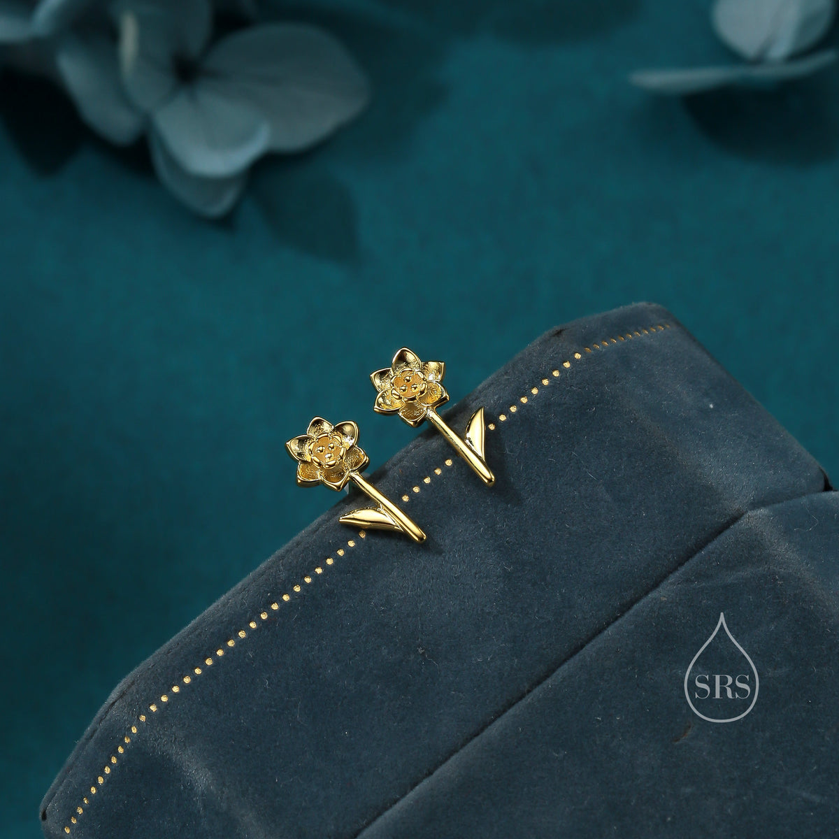 Daffodil Stud Earrings in Sterling Silver, Tiny Flower Earrings, Two Finishes, Daffodil Earrings, March Birth Flower