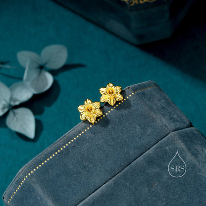 Daffodil Stud Earrings in Sterling Silver, Tiny Flower Earrings, Three Finishes, Daffodil Earrings, March Birth Flower, Gold or Rose Gold