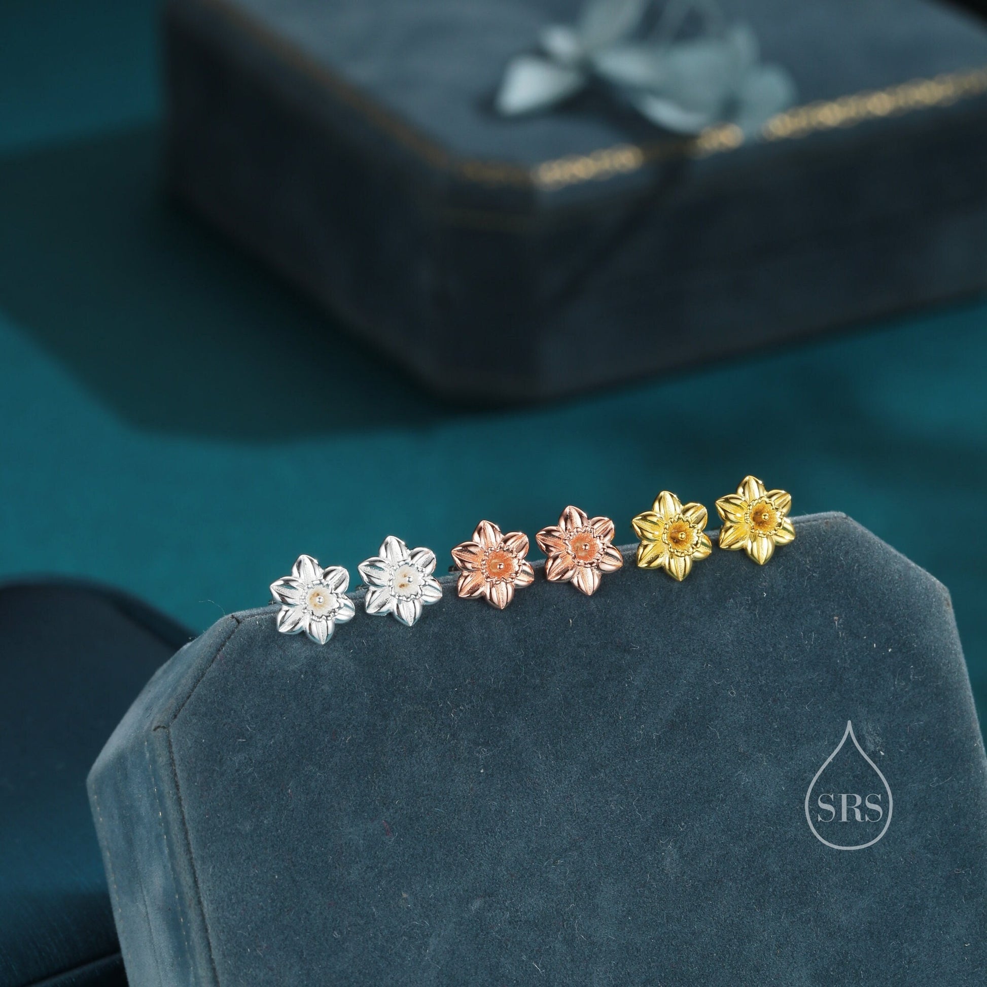Daffodil Stud Earrings in Sterling Silver, Tiny Flower Earrings, Three Finishes, Daffodil Earrings, March Birth Flower, Gold or Rose Gold