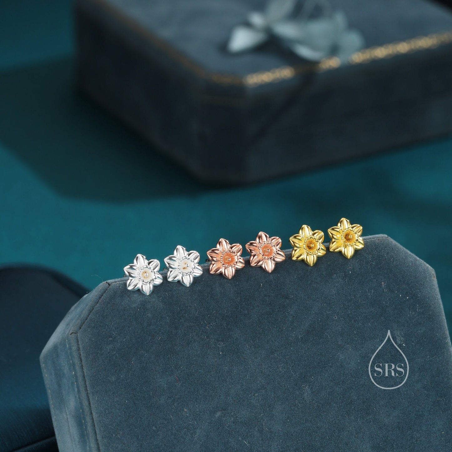 Daffodil Stud Earrings in Sterling Silver, Tiny Flower Earrings, Three Finishes, Daffodil Earrings,  March Birth Flower, Gold or Rose Gold