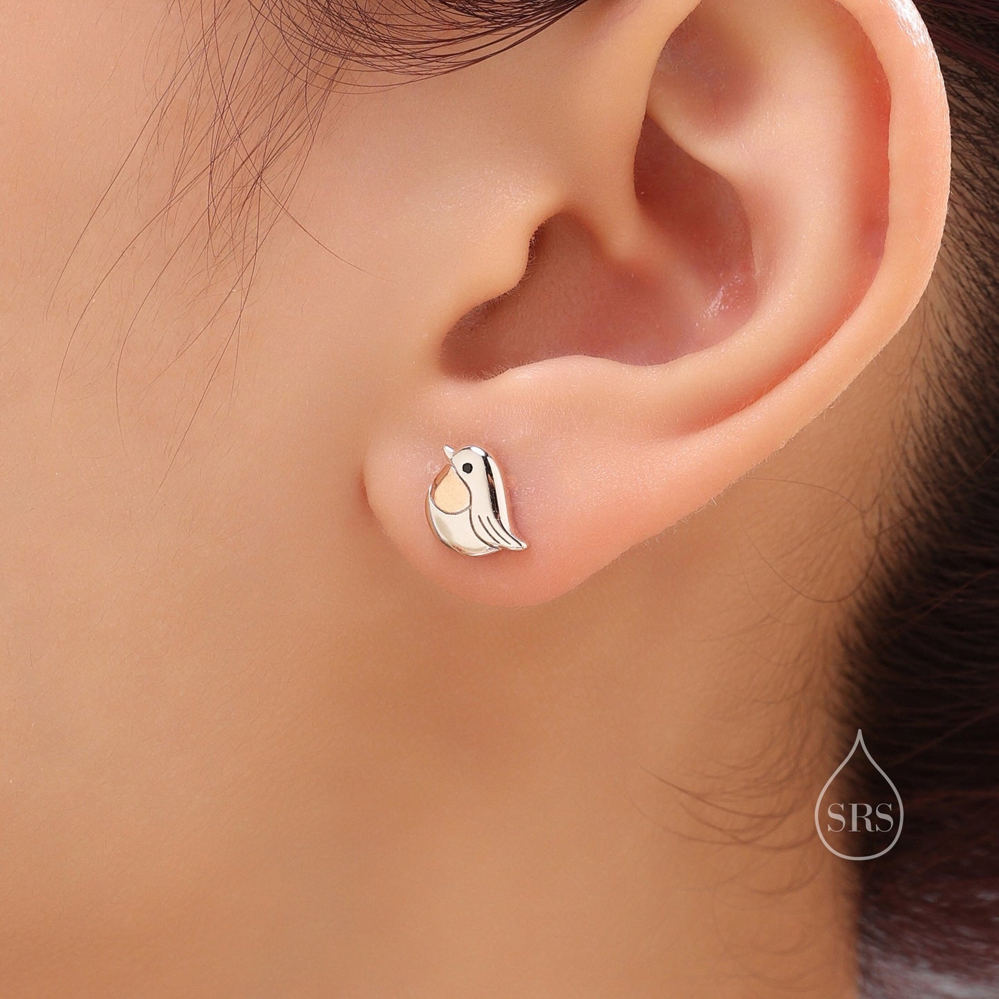 Tiny Robin Bird Stud Earrings in Sterling Silver, Two Tone Coating, British Bird Earrings, Nature Inspired Animal Earrings
