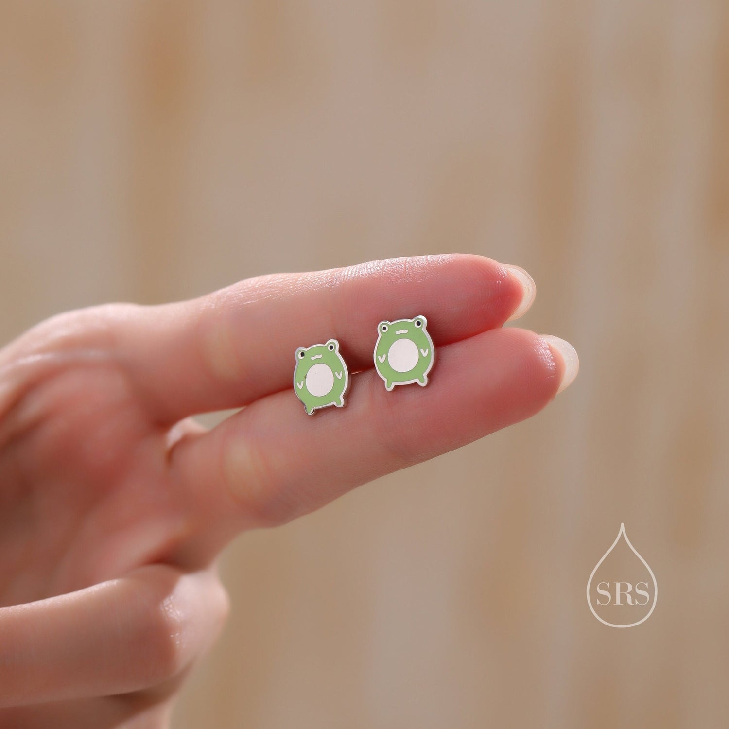 Cute Enamel Frog Stud Earrings in Sterling Silver, Kawaii Frog Earrings, Forest Frog Nature Inspired