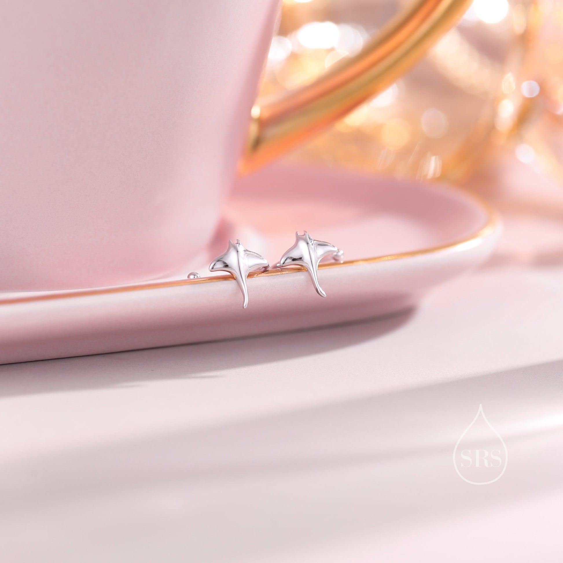 Piercing Free Manta Ray Ear Cuff in Sterling Silver, Silver Gold or Rose Gold, Sold as a pair, No Piercing Ear Cuffs