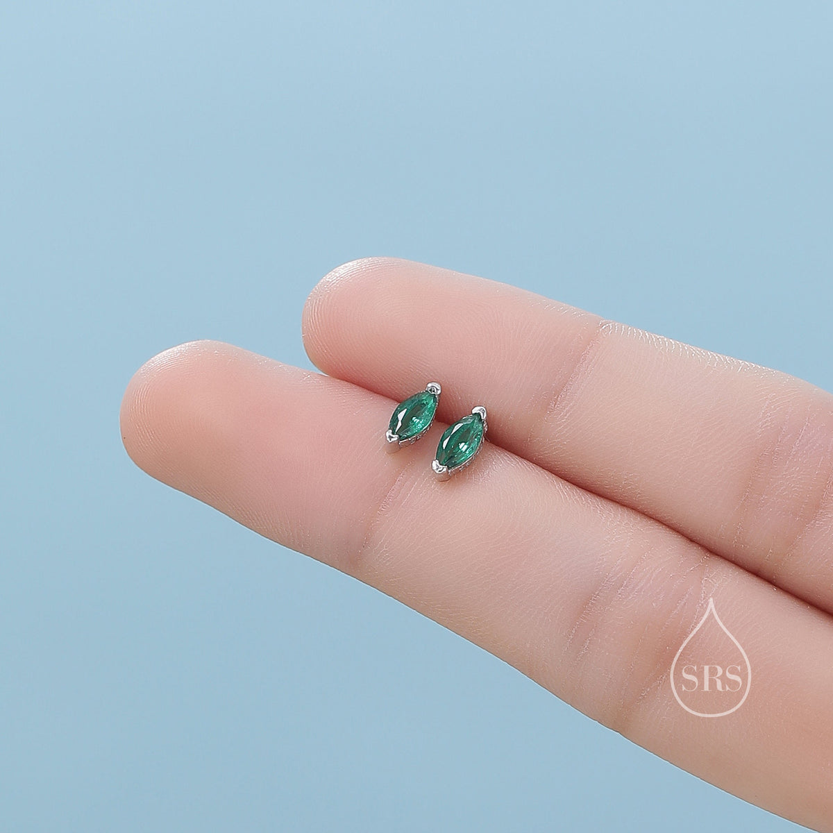 Sterling Silver Emerald Green Marquise 18G Screw Back Earrings