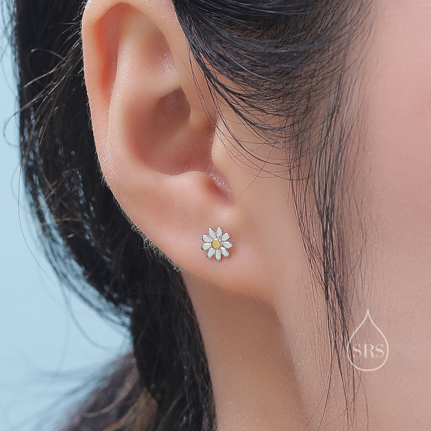 Daisy Internally Threaded Flat Back/ Screw Back /Stud Earrings in Sterling Silver, Flower Barbell Earrings, Daisy Screw Back Earring