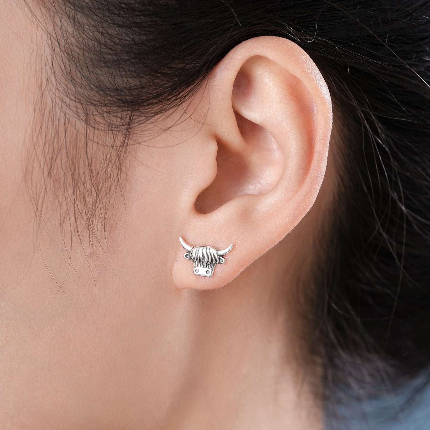 Delicate Highland Cow Screw Back / Stud Earrings in Sterling Silver, Silver or Gold or Rose Gold, Cow Cattle Earrings, Scottish Design