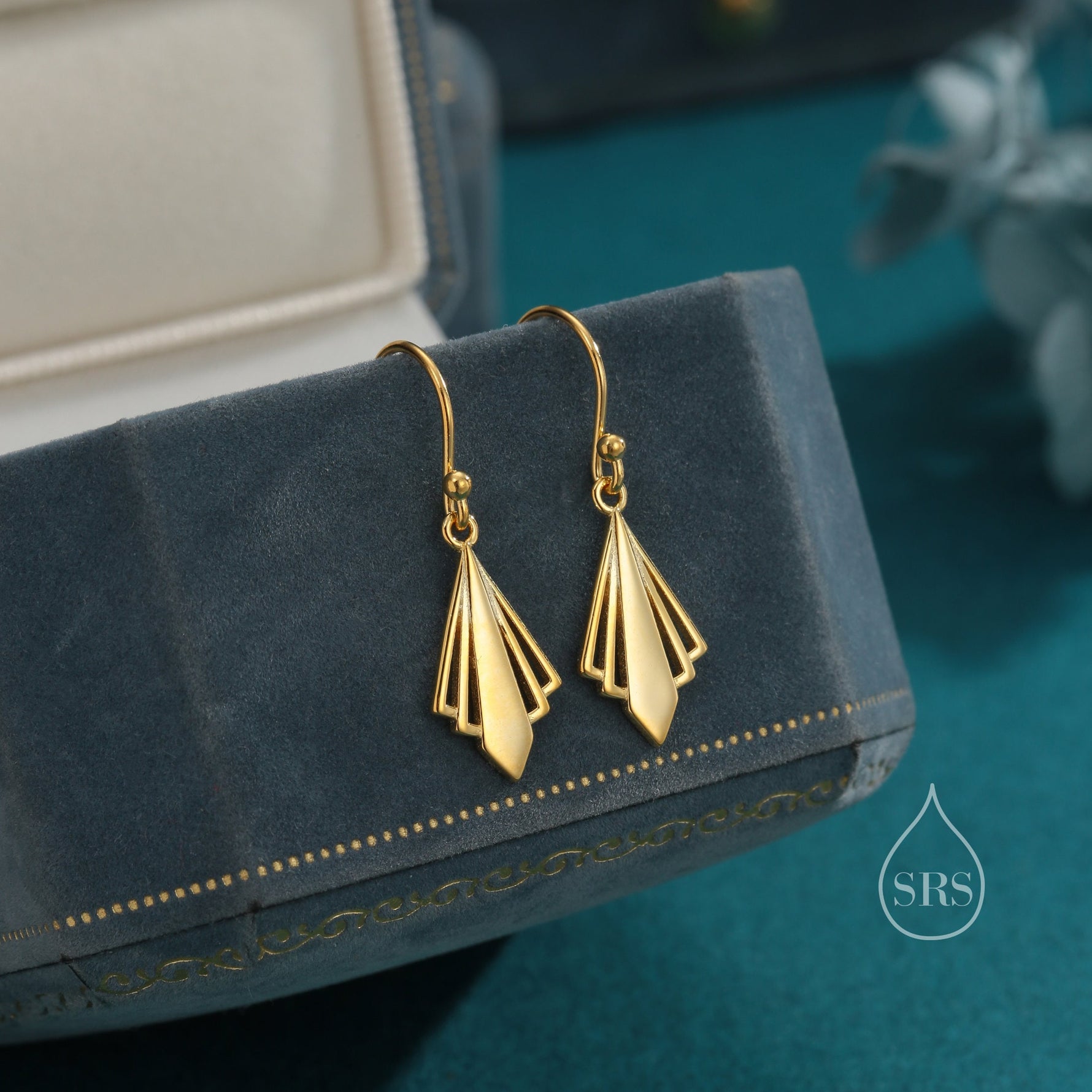 Art Deco Inspired Small Rhombus Drop Earrings in Sterling Silver, Silver or Gold or Rose Gold, Delicate Triangle Rhombus Earrings