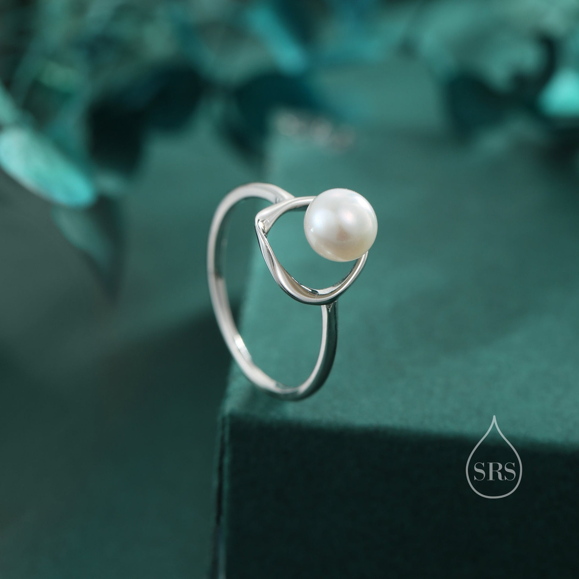 Sterling Silver Mobius Pearl Ring, Natural Freshwater Pearl, Small Mobius Pearl Ring, US Size 5 6 7 8, Genuine Pearl Ring