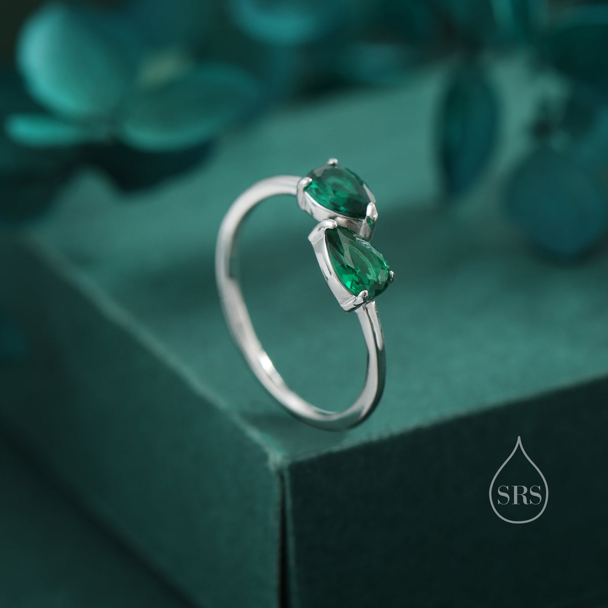 Toi et Moi Pear Cut Emerald Green CZ Open Ring in Sterling Silver, Adjustable Size, Green Cubic Zirconia Double Stone Ring, Pear Cut Ring