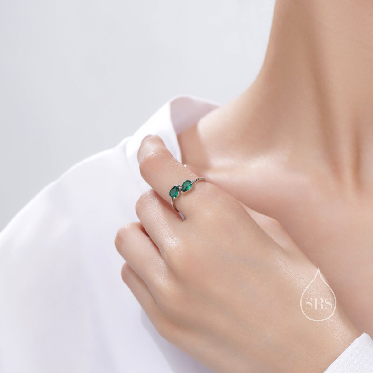 Toi et Moi Pear Cut Emerald Green CZ Open Ring in Sterling Silver, Adjustable Size, Green Cubic Zirconia Double Stone Ring, Pear Cut Ring