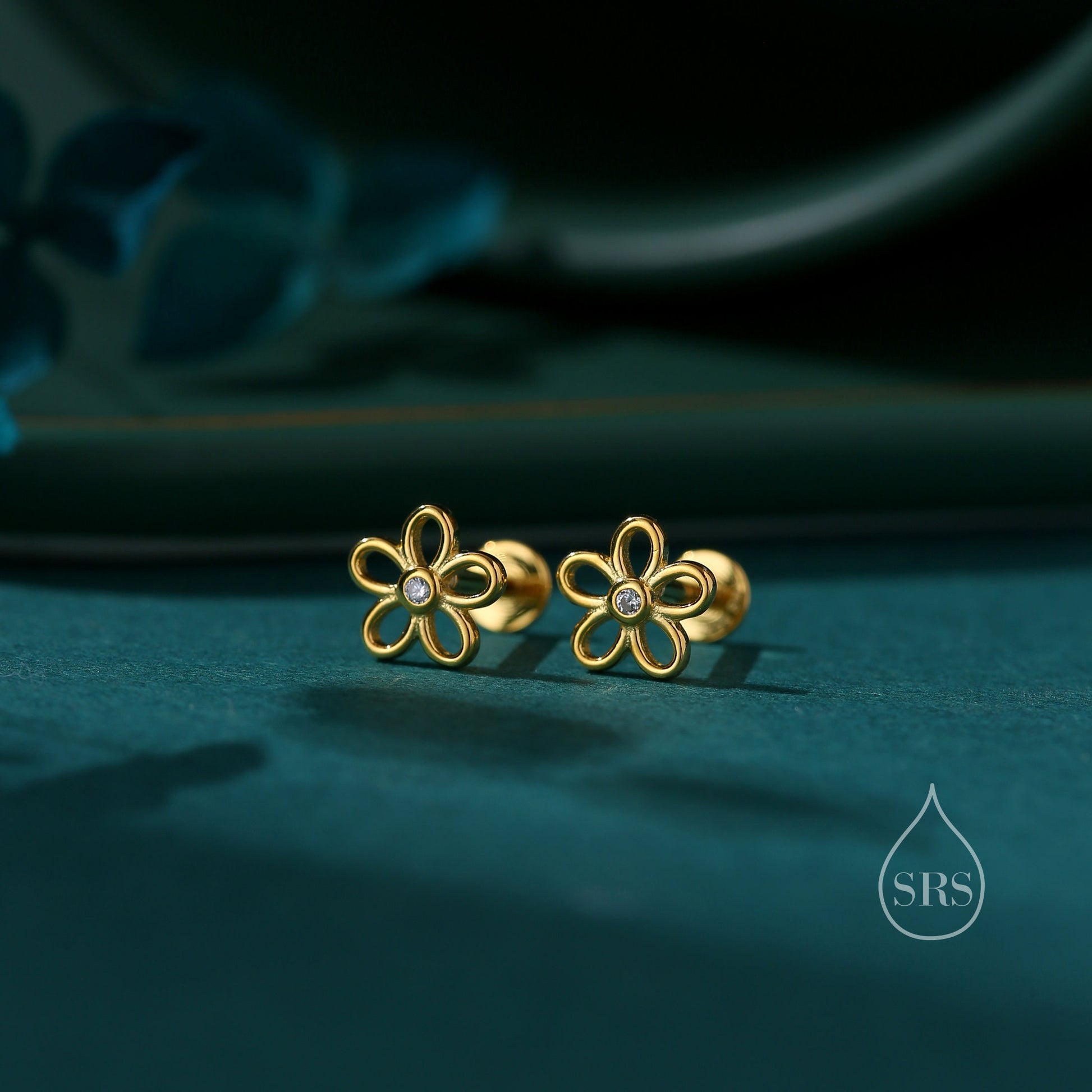 Forget me not Internally Threaded Flat Back/ Screw Back /Stud Earrings in Sterling Silver, Flower Barbell Earrings, Daisy Screw Back Earring