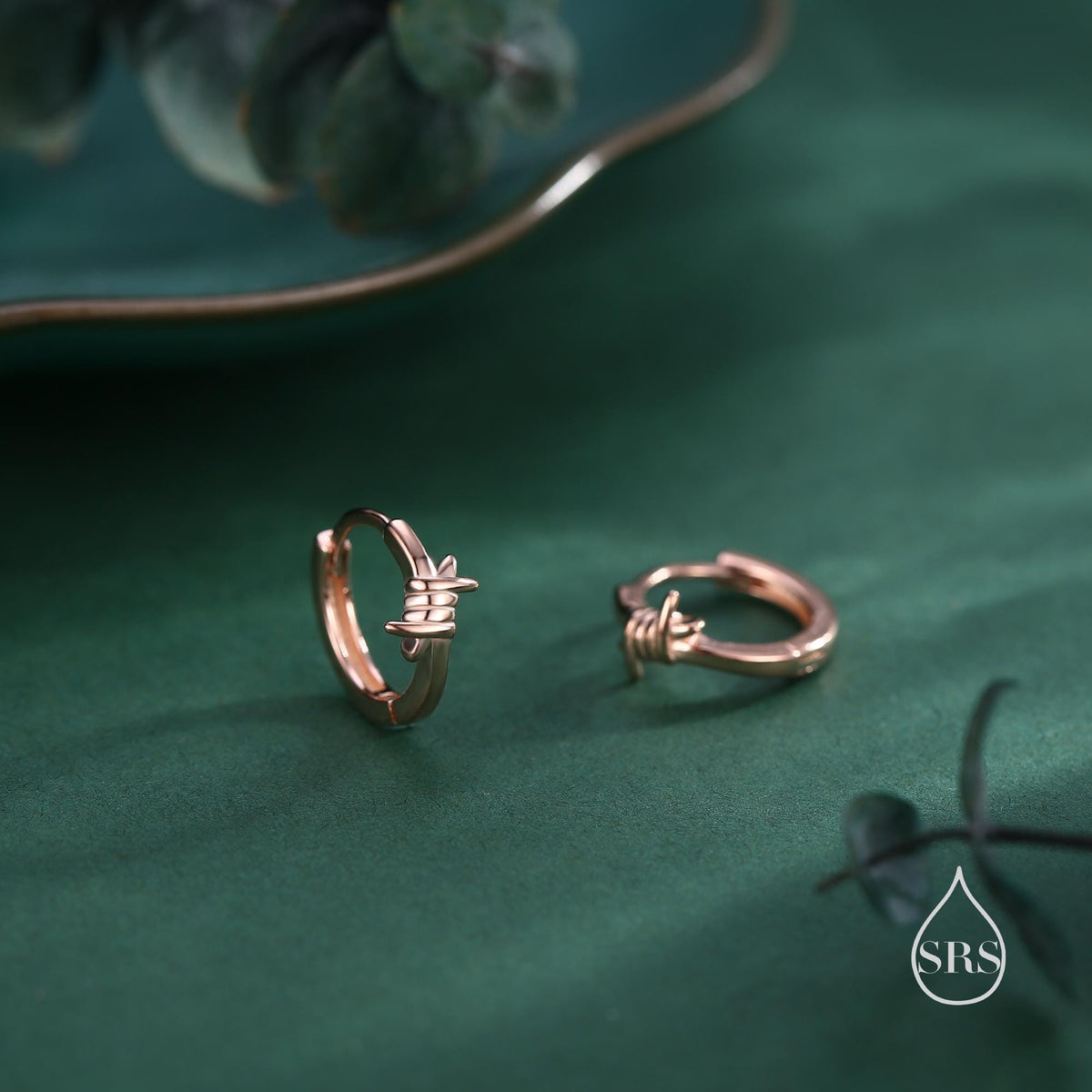 Minimalist Barbed Wire Hoops in Sterling Silver, Silver, Gold or Rose Gold, Barbed Wire Earrings, Thorn Earrings