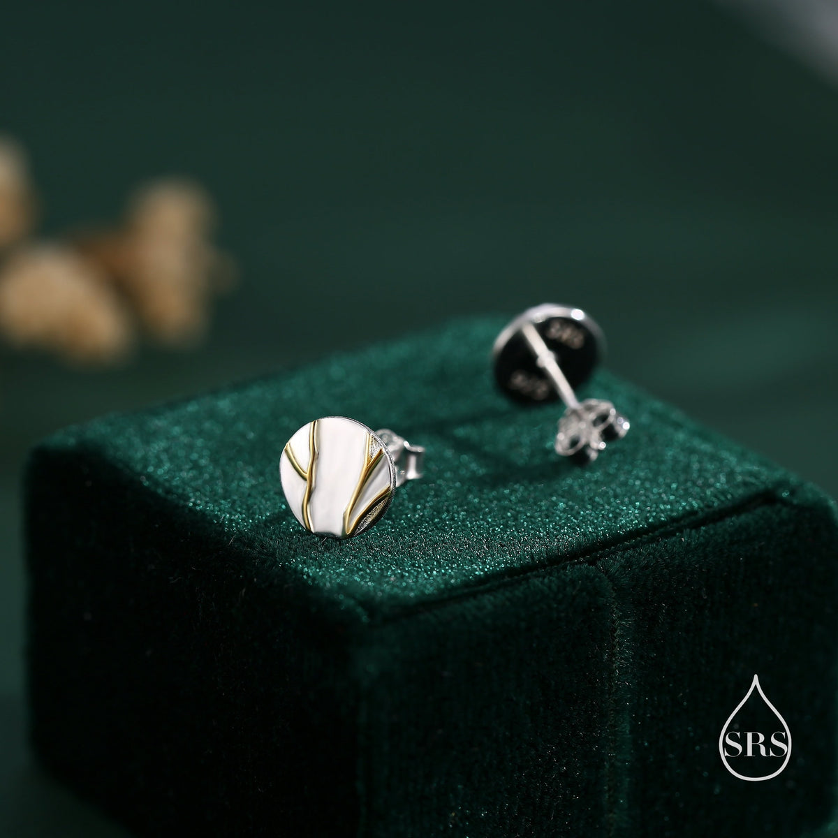 Japanese Kintsugi Inspired Disk Stud Earrings in Sterling Silver, Kintsugi - Art of Embracing of the Flawed or Imperfect